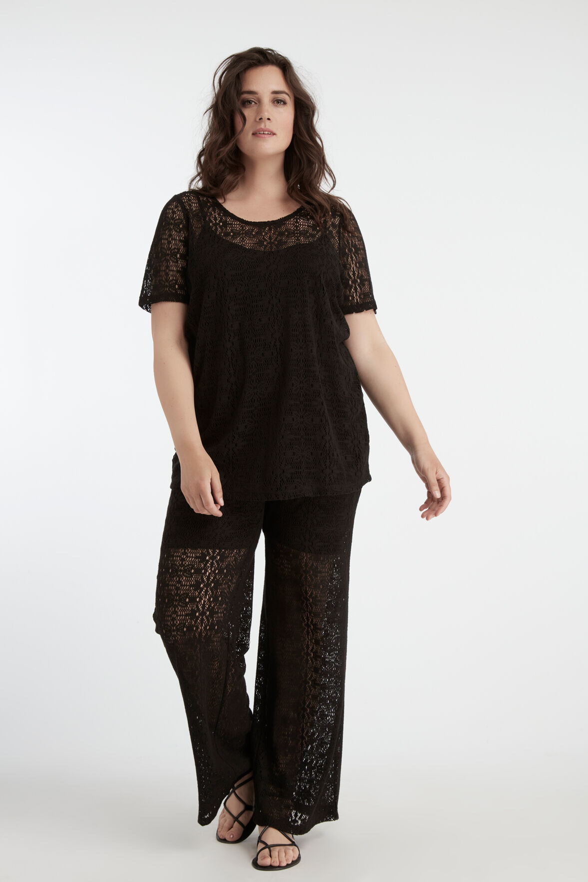 Langes Top mit Lochmuster image number 5