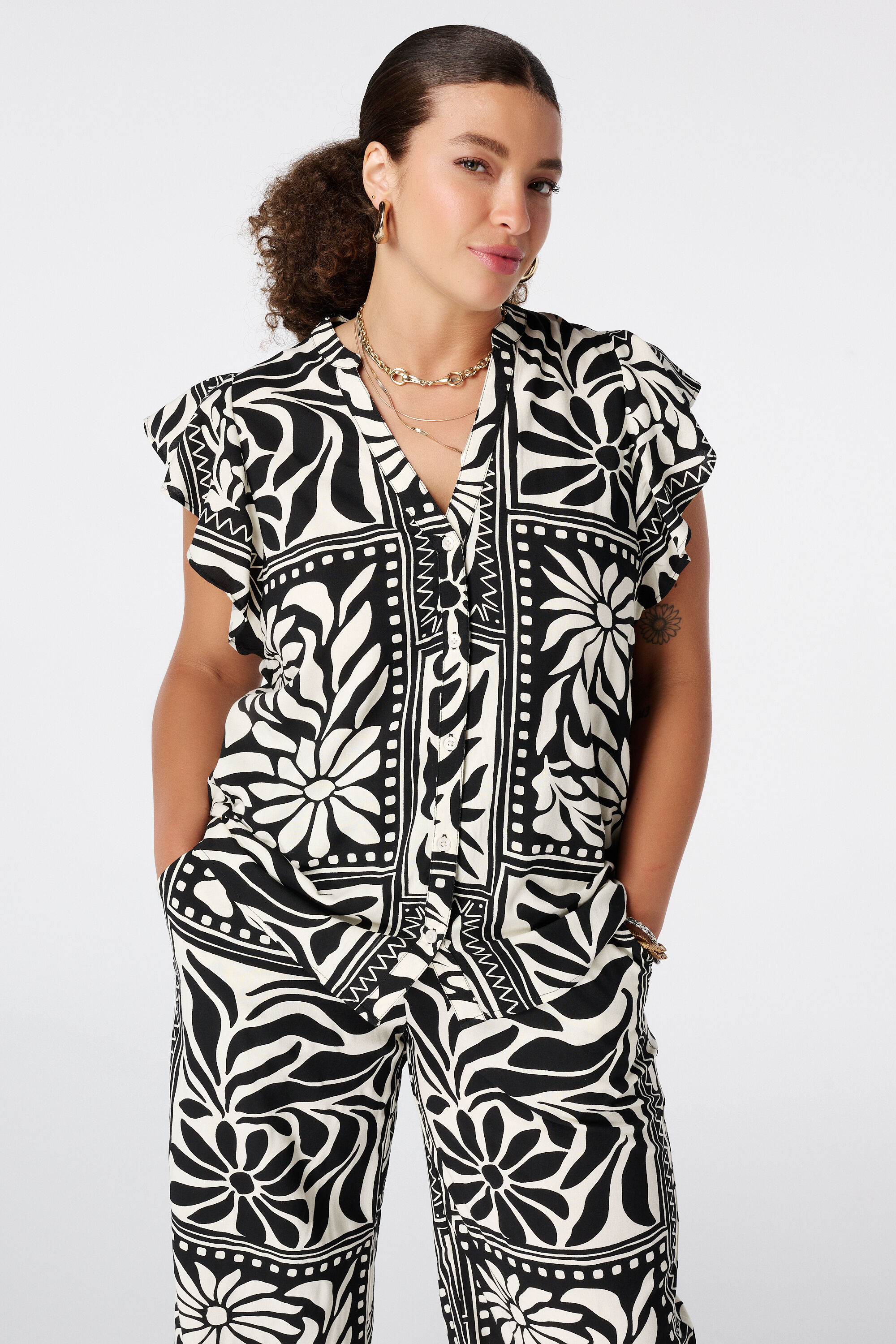 Bluse mit R&uuml;schen image number 0