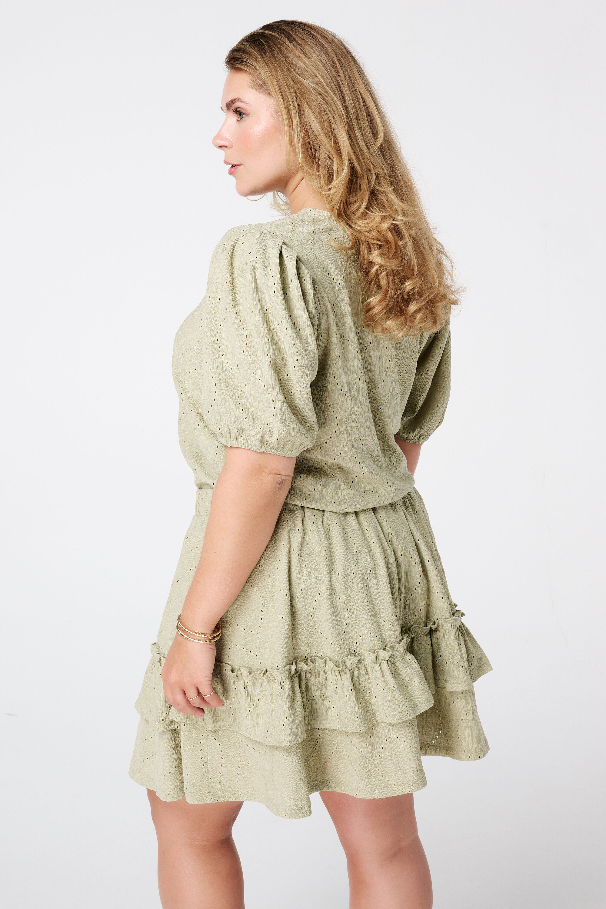 Top mit Broderie-Look image number 1