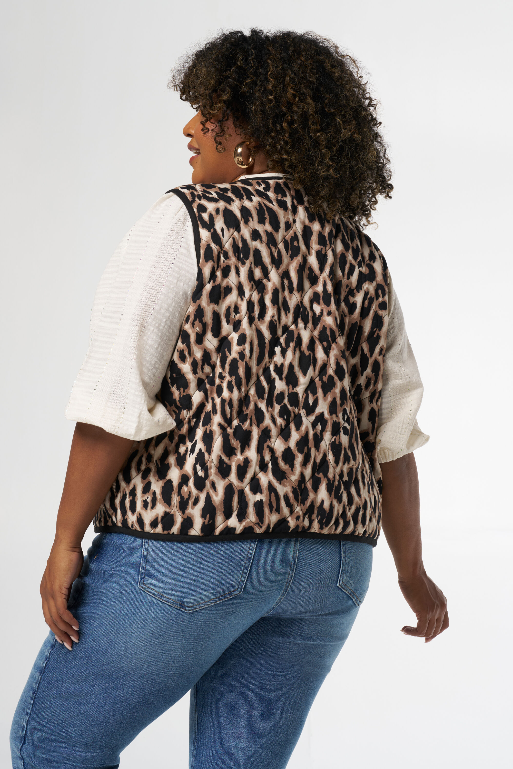 Gepolsterte Weste mit Pantherprint image number 4