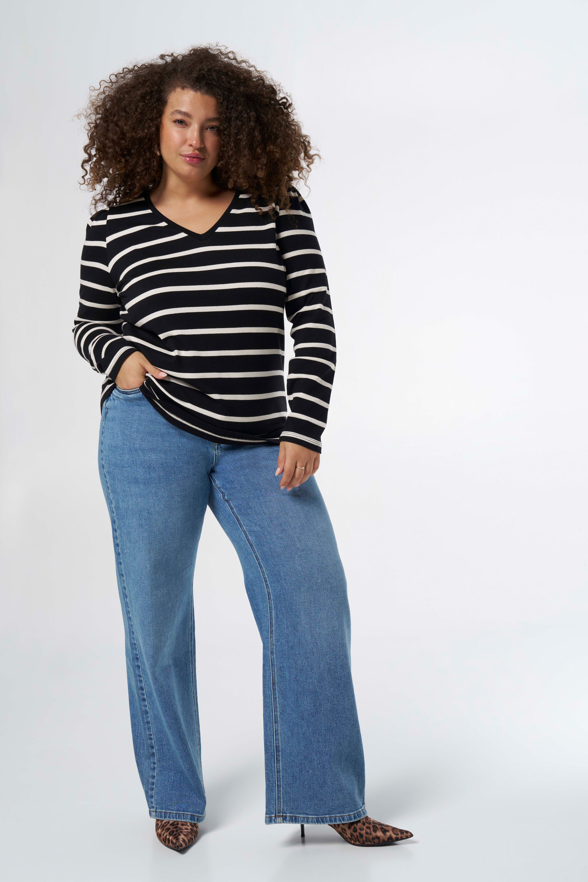 Gestreiftes lang&auml;rmeliges Oberteil image number 5