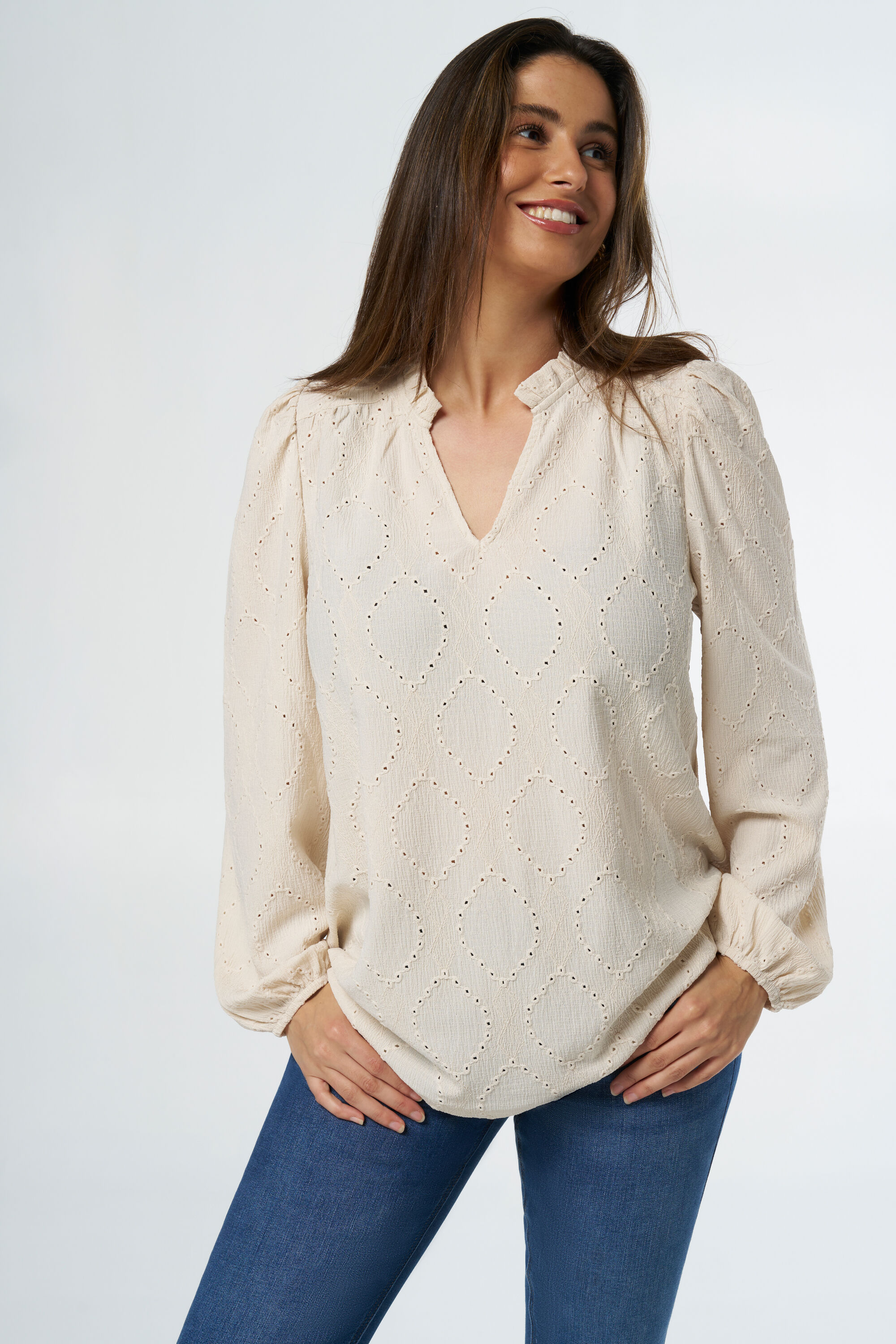 Oberteil mit Stickereien image number 5