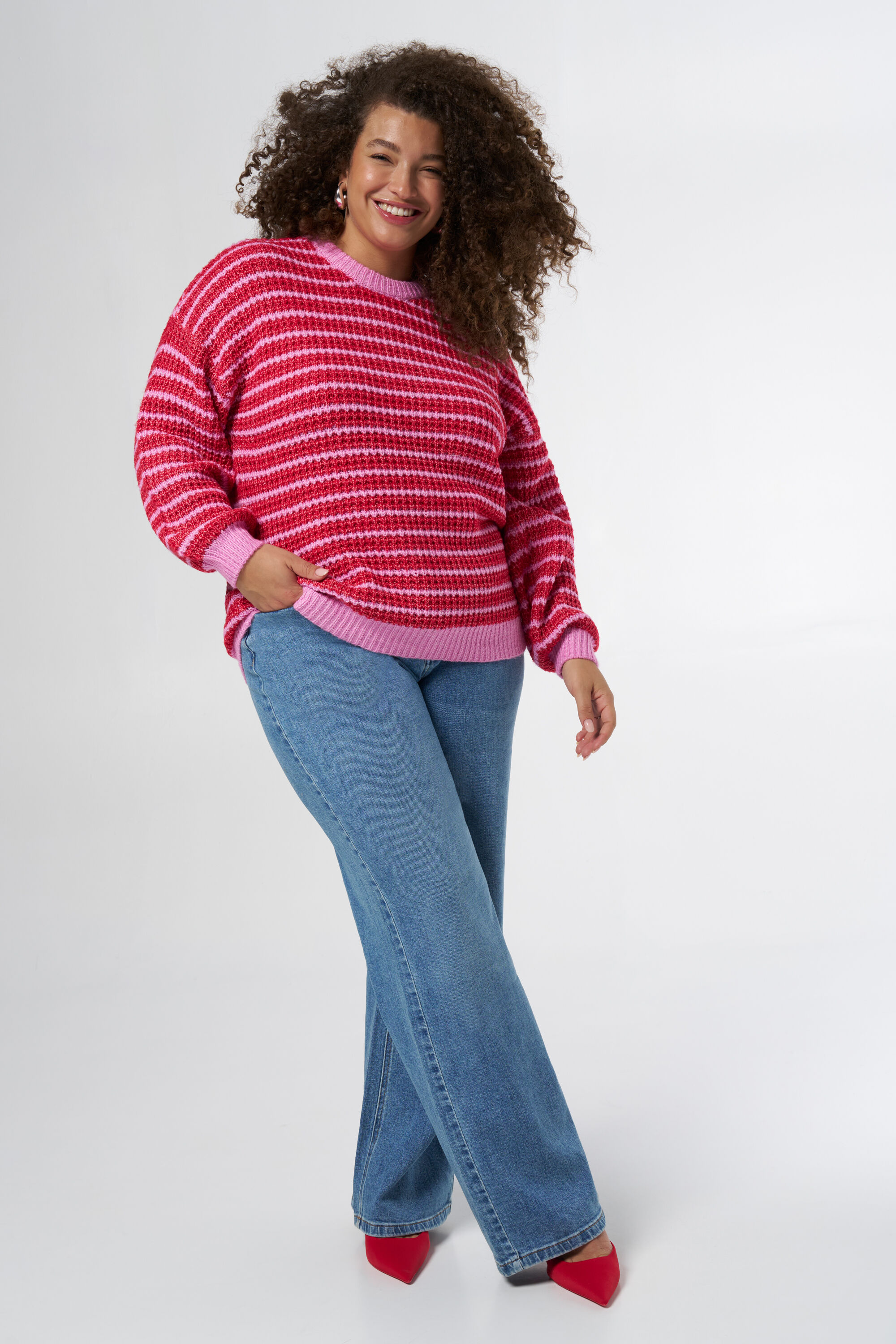 Zweifarbiger Strickpullover image number 5