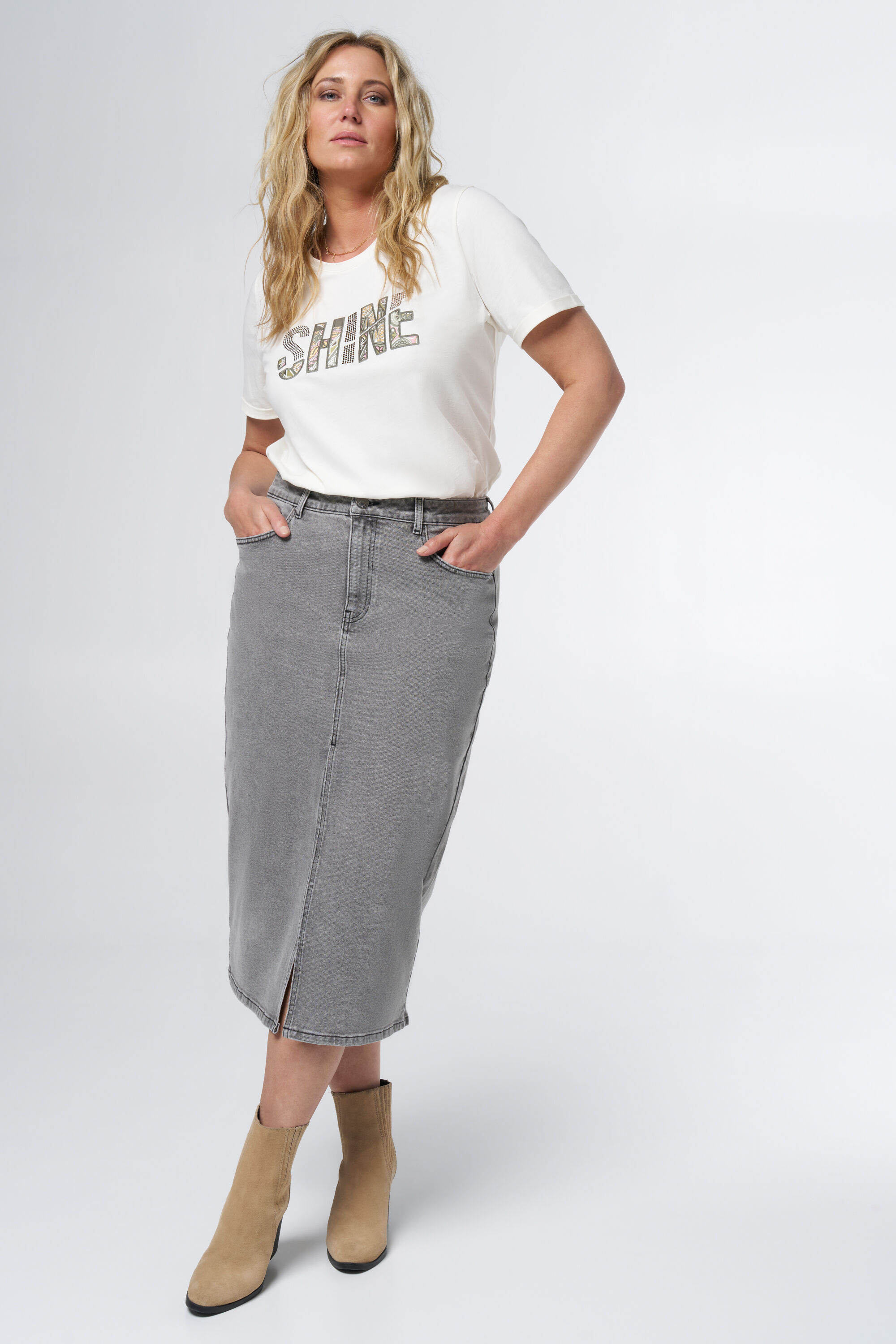 Jeans-Midirock mit Schlitz  image number 6