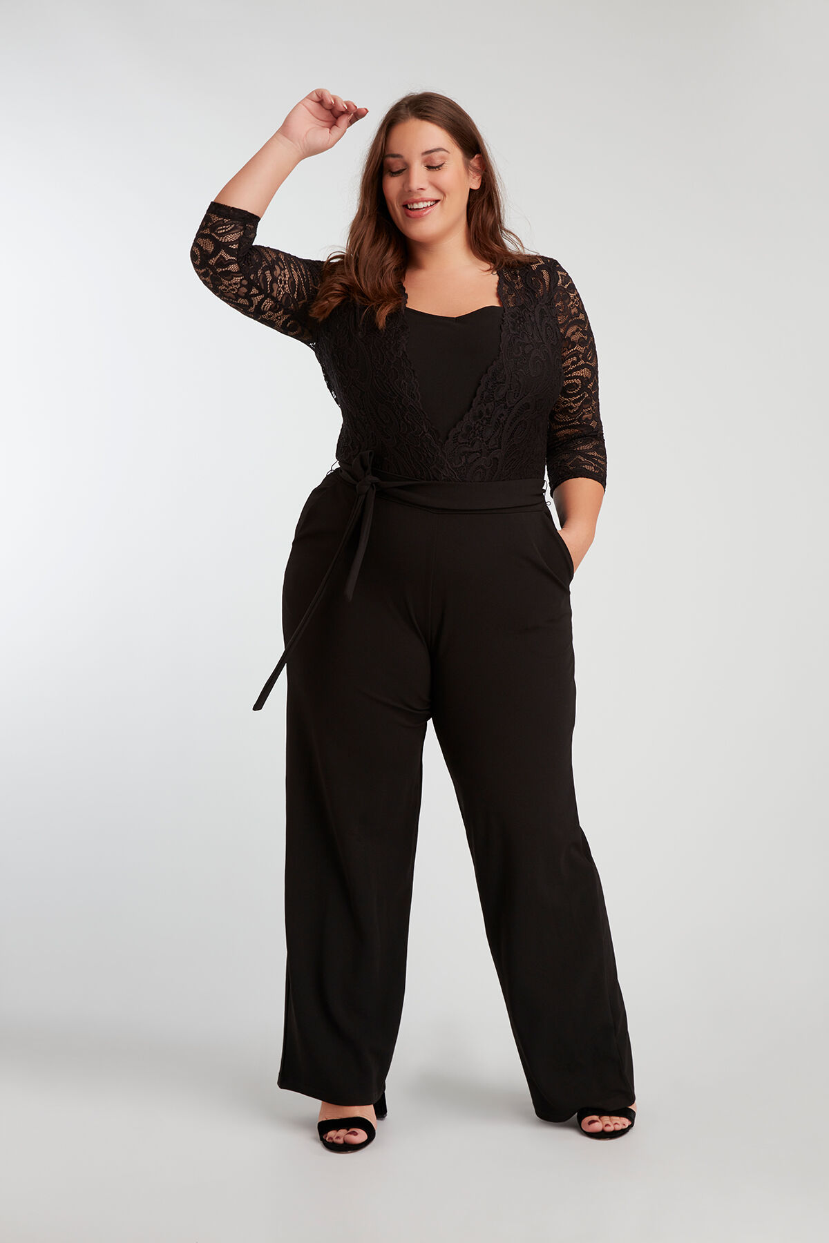 Jumpsuit mit Spitze image number 4