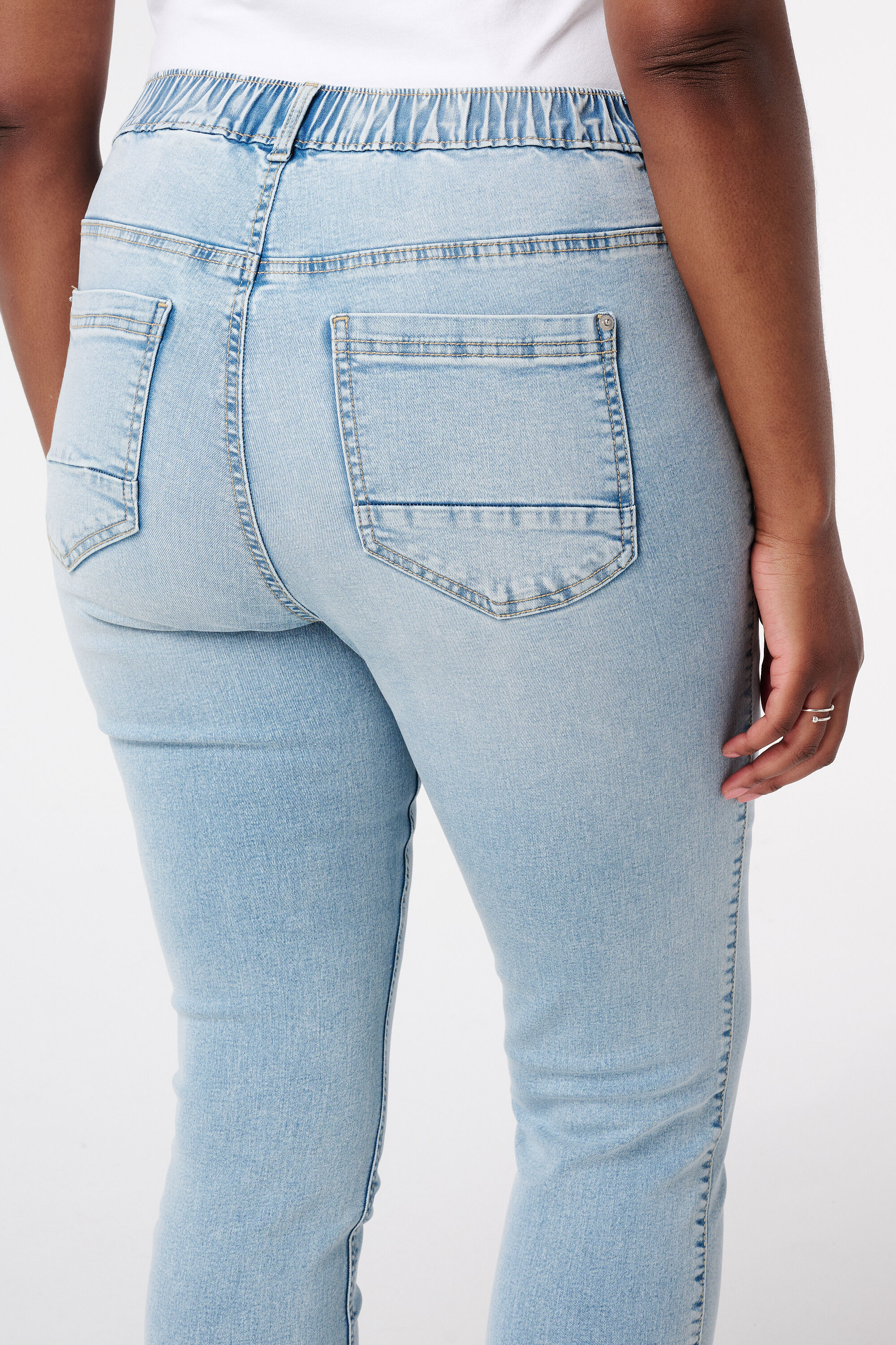 Capri-Treggings  image number 4