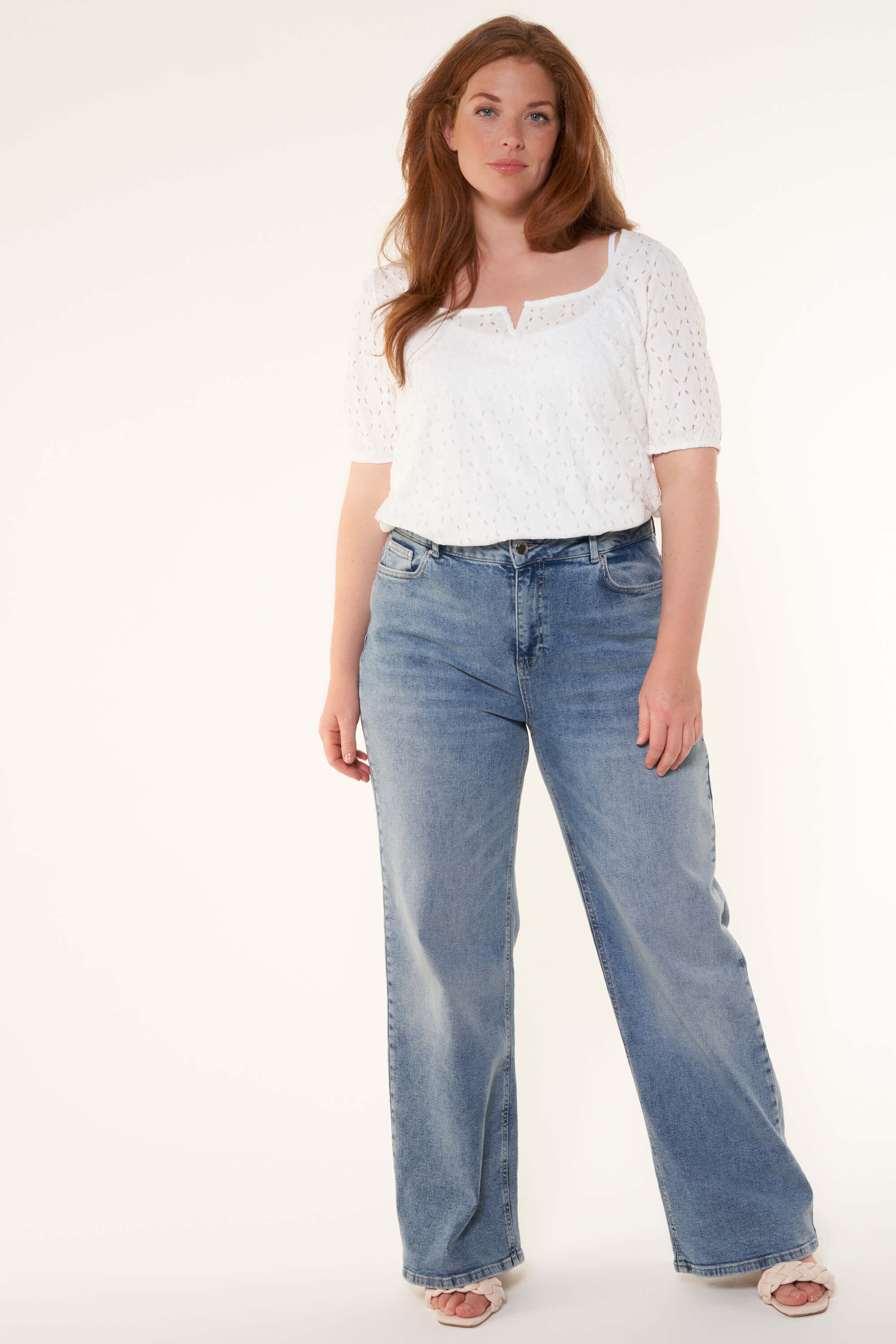 Jeans mit weitem Bein  image number 6