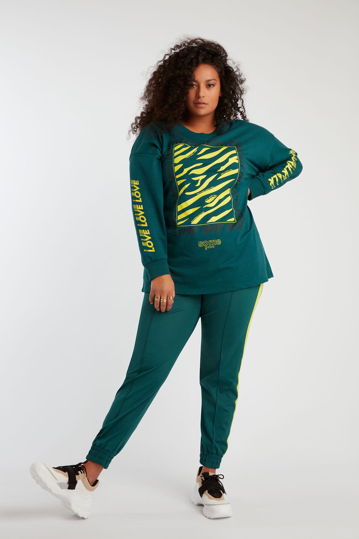 T-Shirt mit Print image number 4