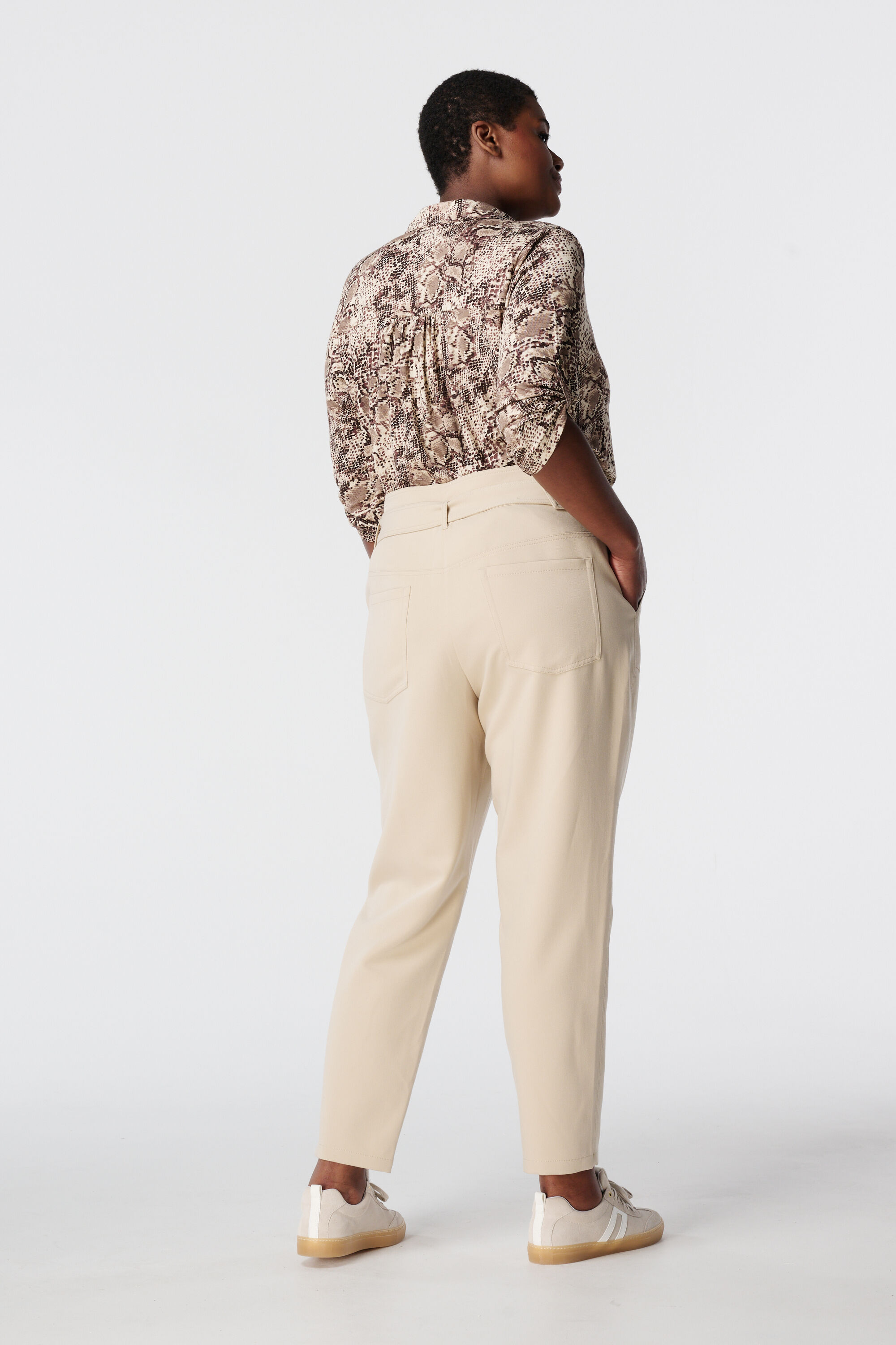 Paperbag-Hose mit G&uuml;rtel  image number 3