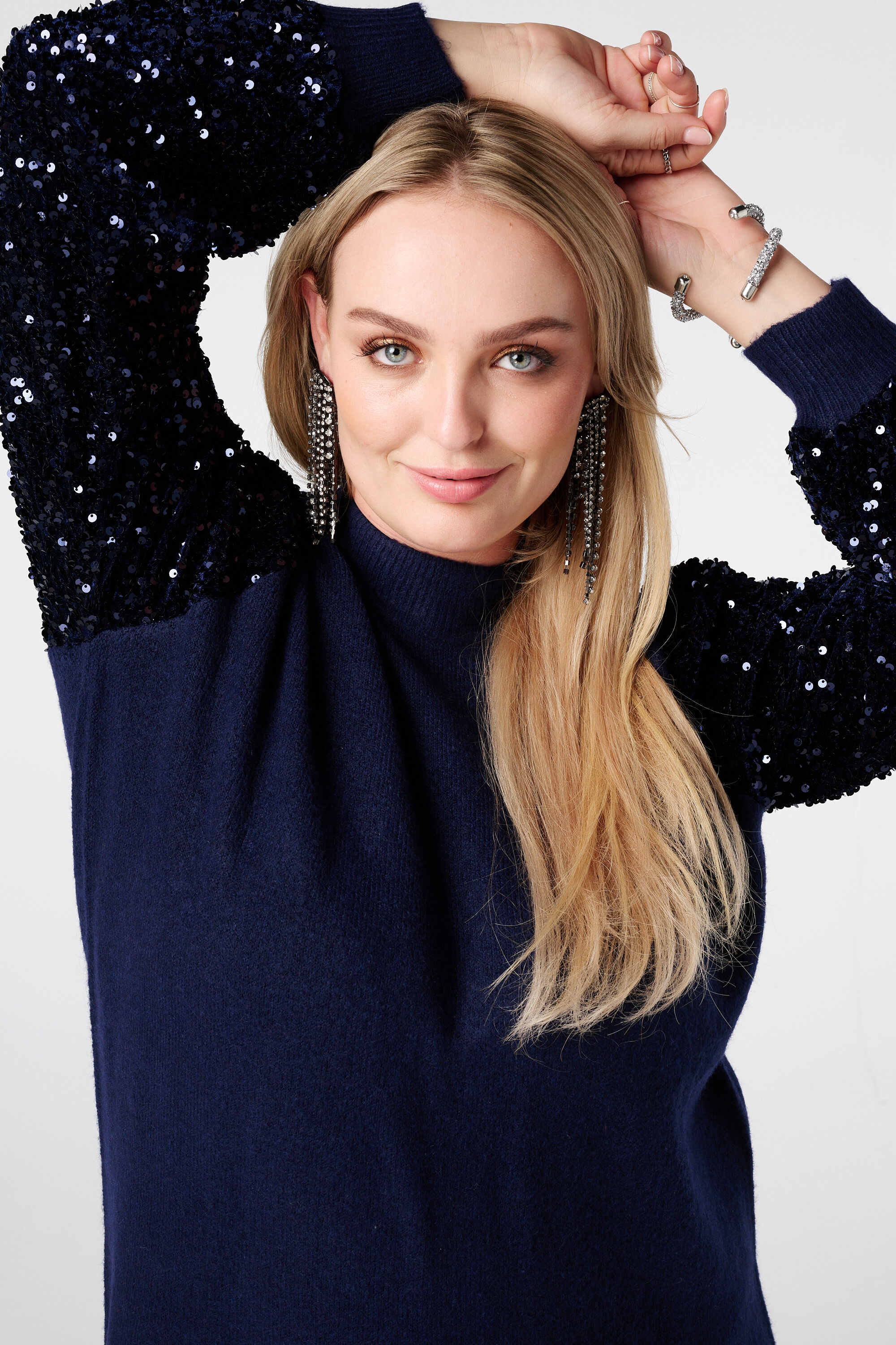 Strick-Tunika mit Pailletten&auml;rmeln image number 4