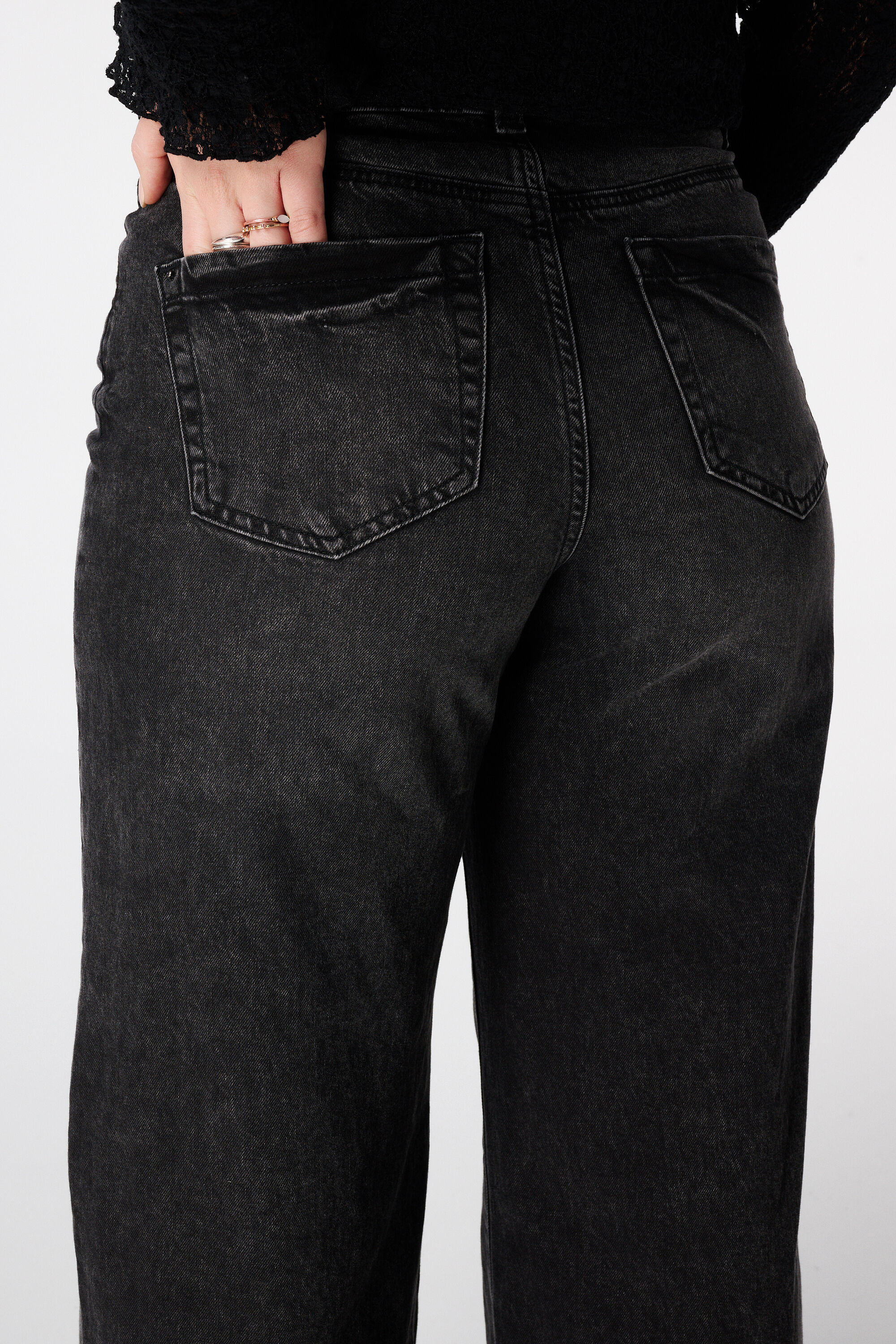 Jeans mit weitem Bein und hoher Taille image number 4