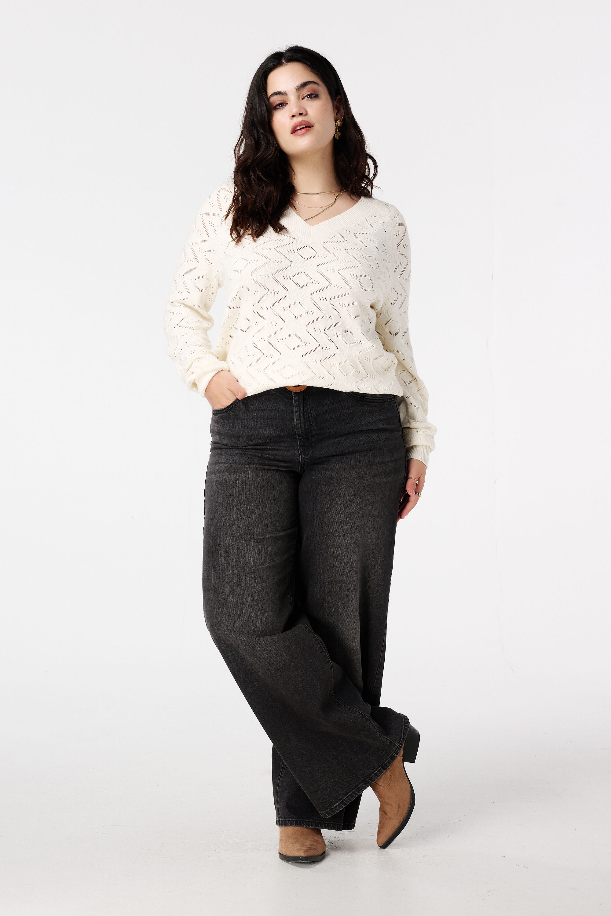 Pullover mit Lochmuster image number 5