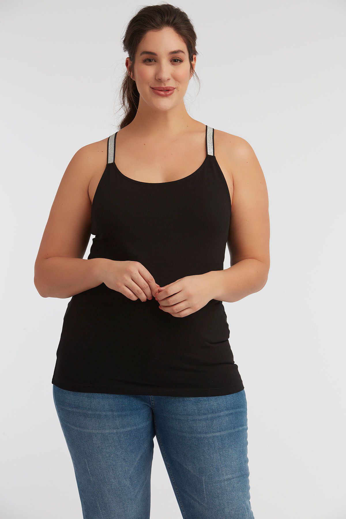 &Auml;rmelloses Top mit gekreuzten Tr&auml;gern image number 3