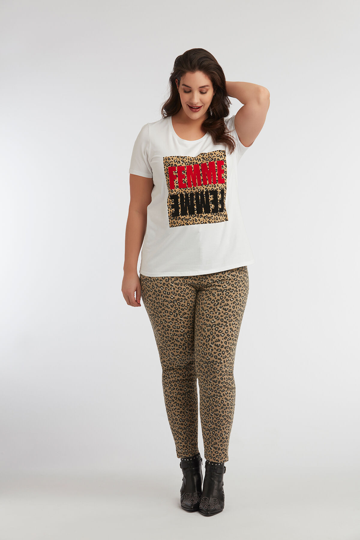 T-Shirt mit Motiv image number 3