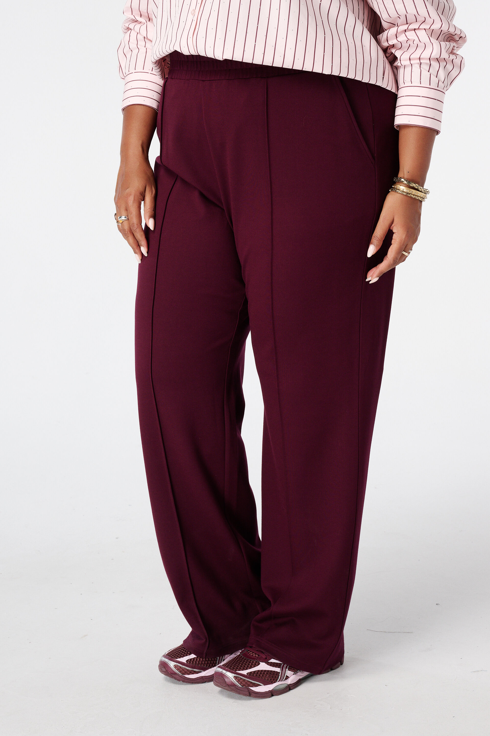 Wide Leg Stoffhose mit elastischem Bund image number 5