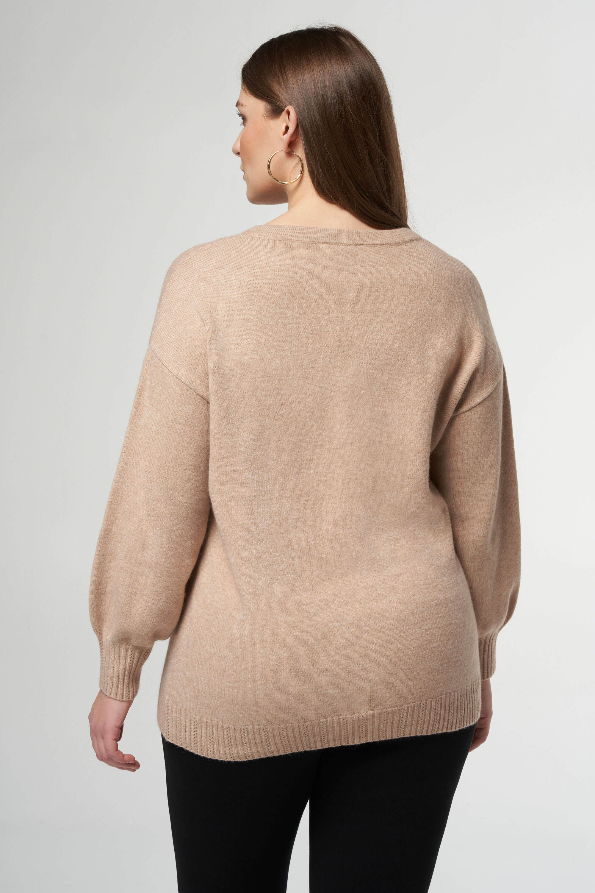 Feinstrick-Pullover mit V-Ausschnitt  image number 3