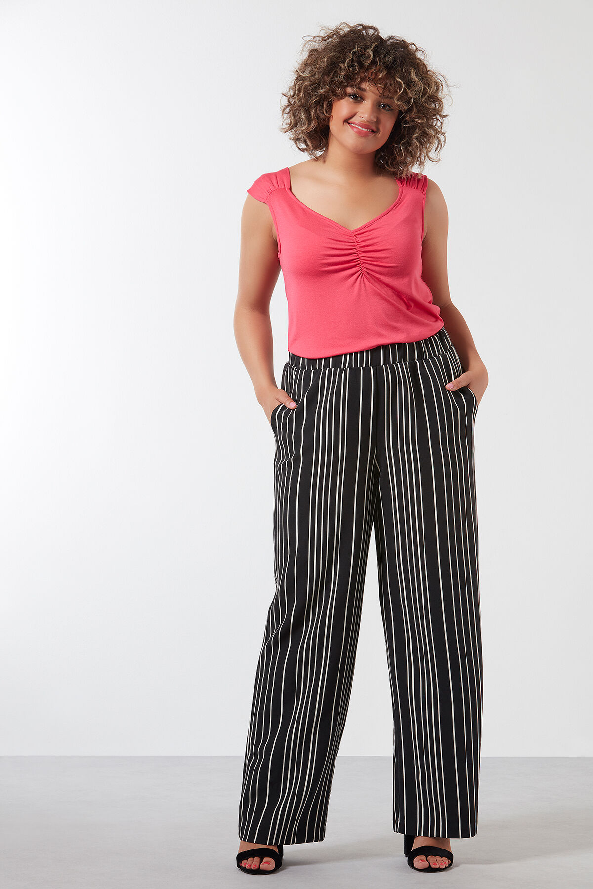 Wide-leg Hose mit Streifen  image number 6