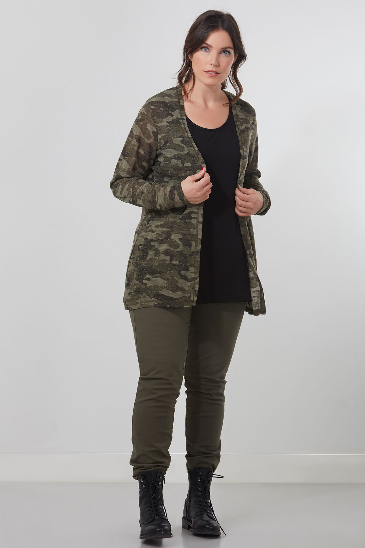 Tolle Jacke mit Camouflage-Print image number 3