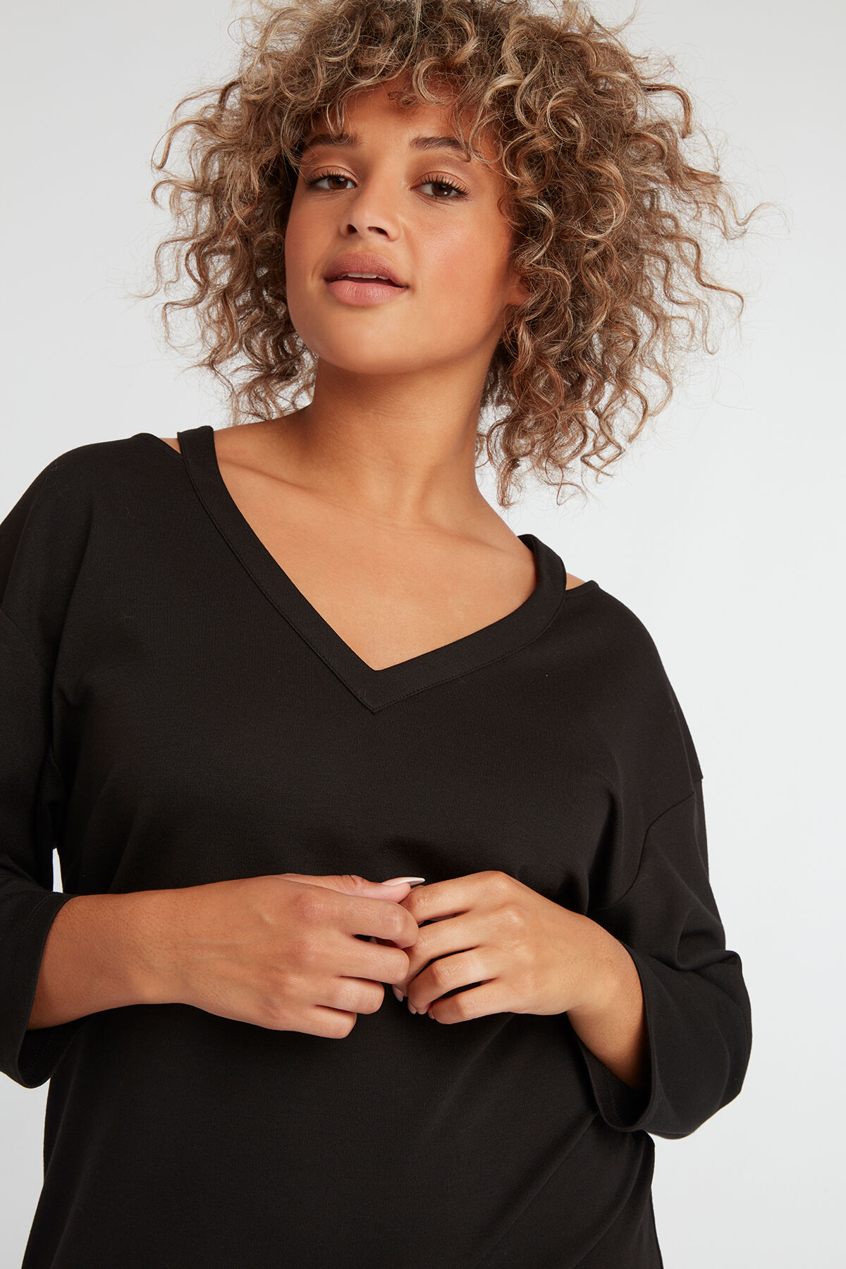 Kleid mit V-Ausschnitt image number 3