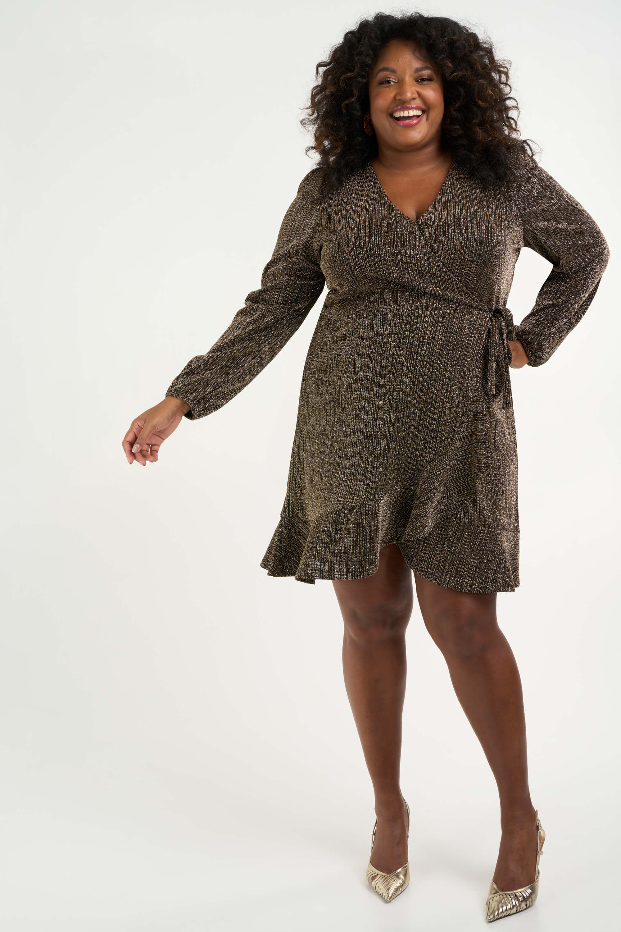 Wickelkleid mit Glitzerdetails  image number 6