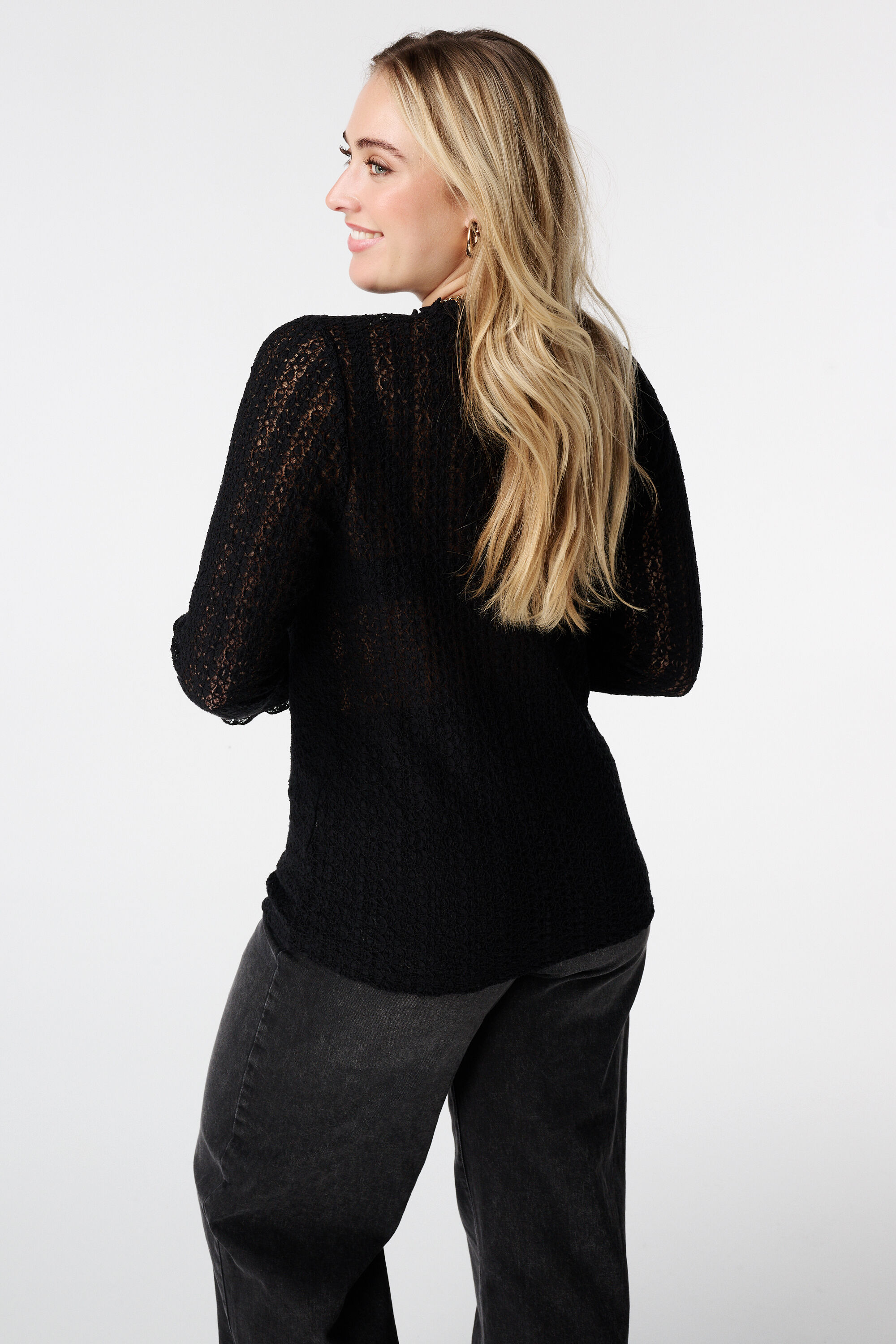 Spitzen-Top mit Trompeten&auml;rmeln image number 3