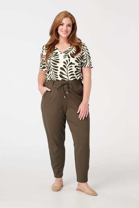 Schlank geschnittene Hose Schlank geschnittene Hose