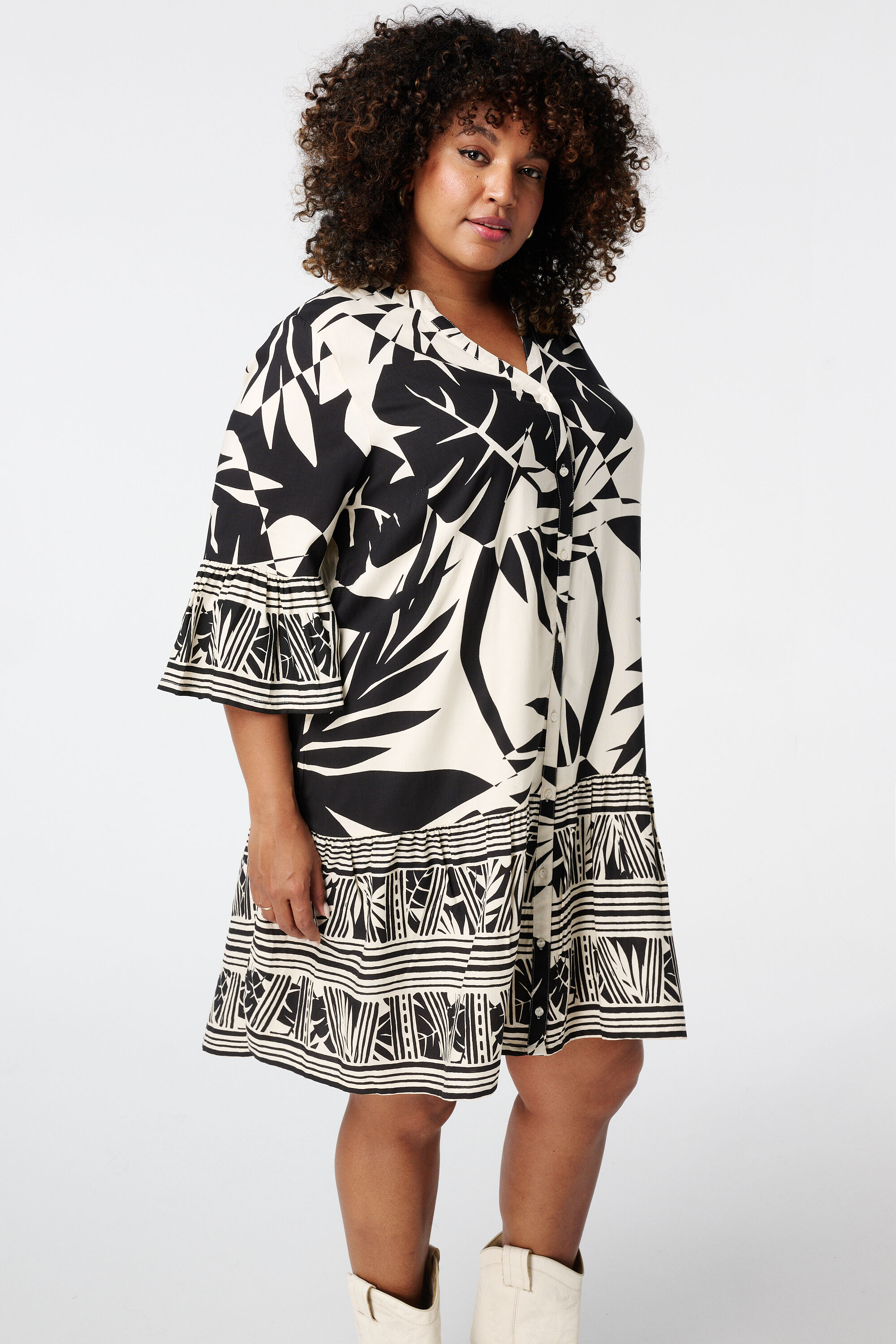 Leichtes Kleid mit Print  image number 5