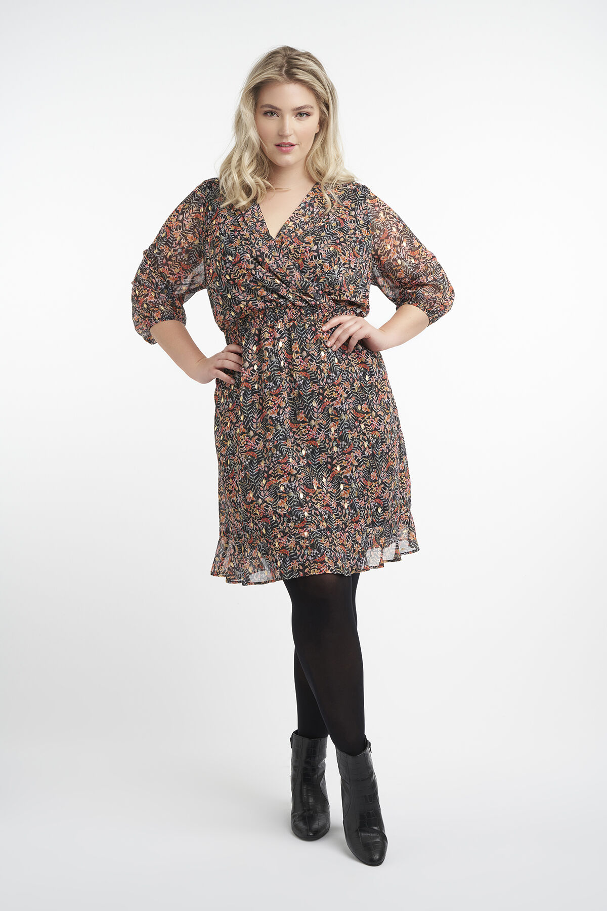 Kleid mit Print image number 5