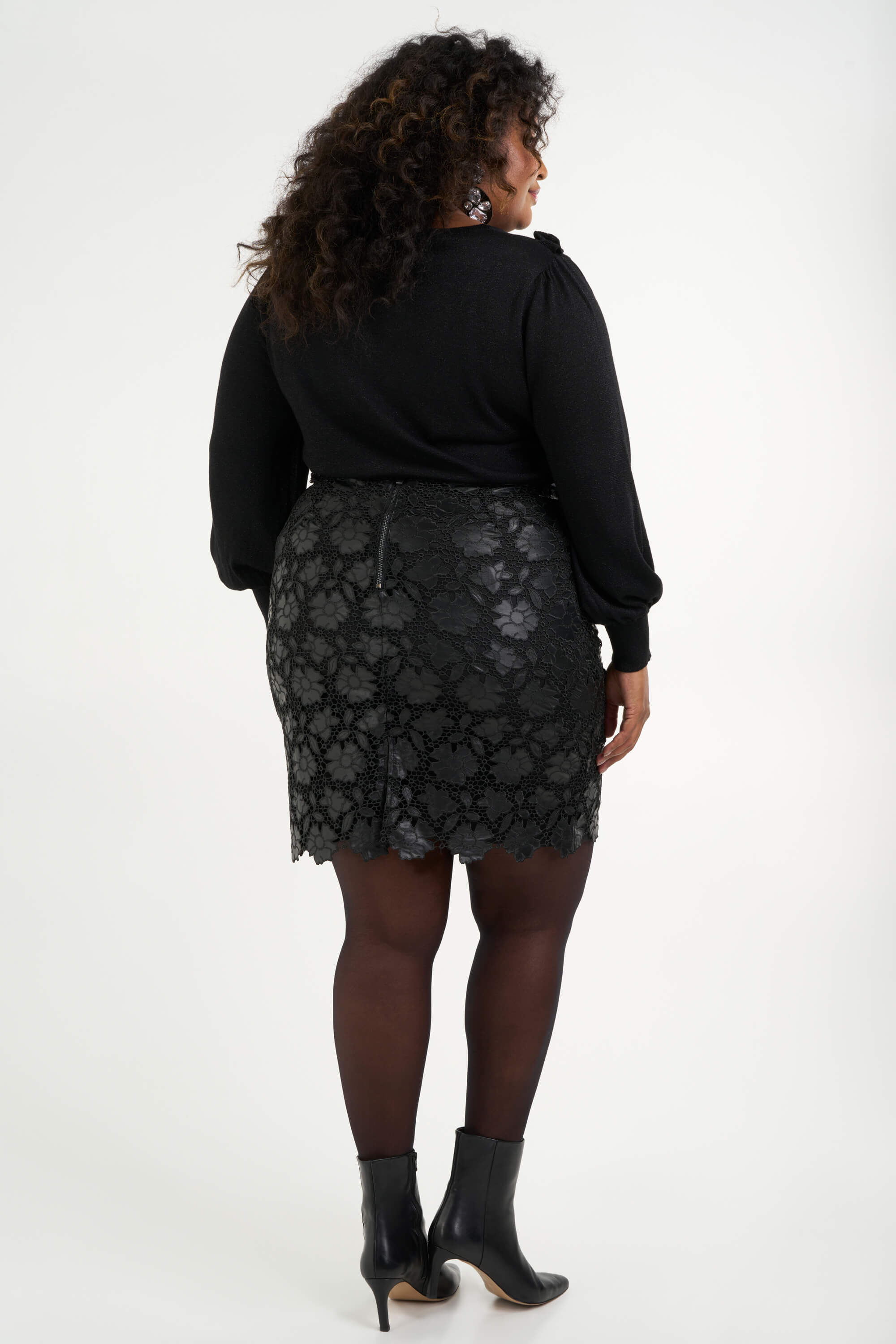 Kunstleder-Rock mit Spitze  image number 3