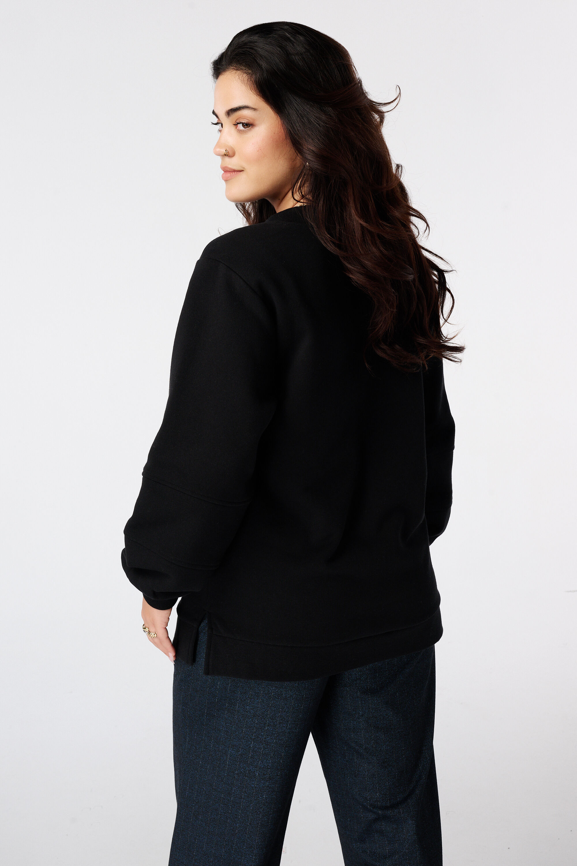 Sweatshirt mit V Ausschnitt image number 3