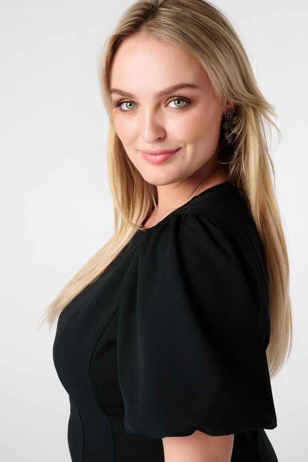 Kleid mit Teilungsnähten image number 4