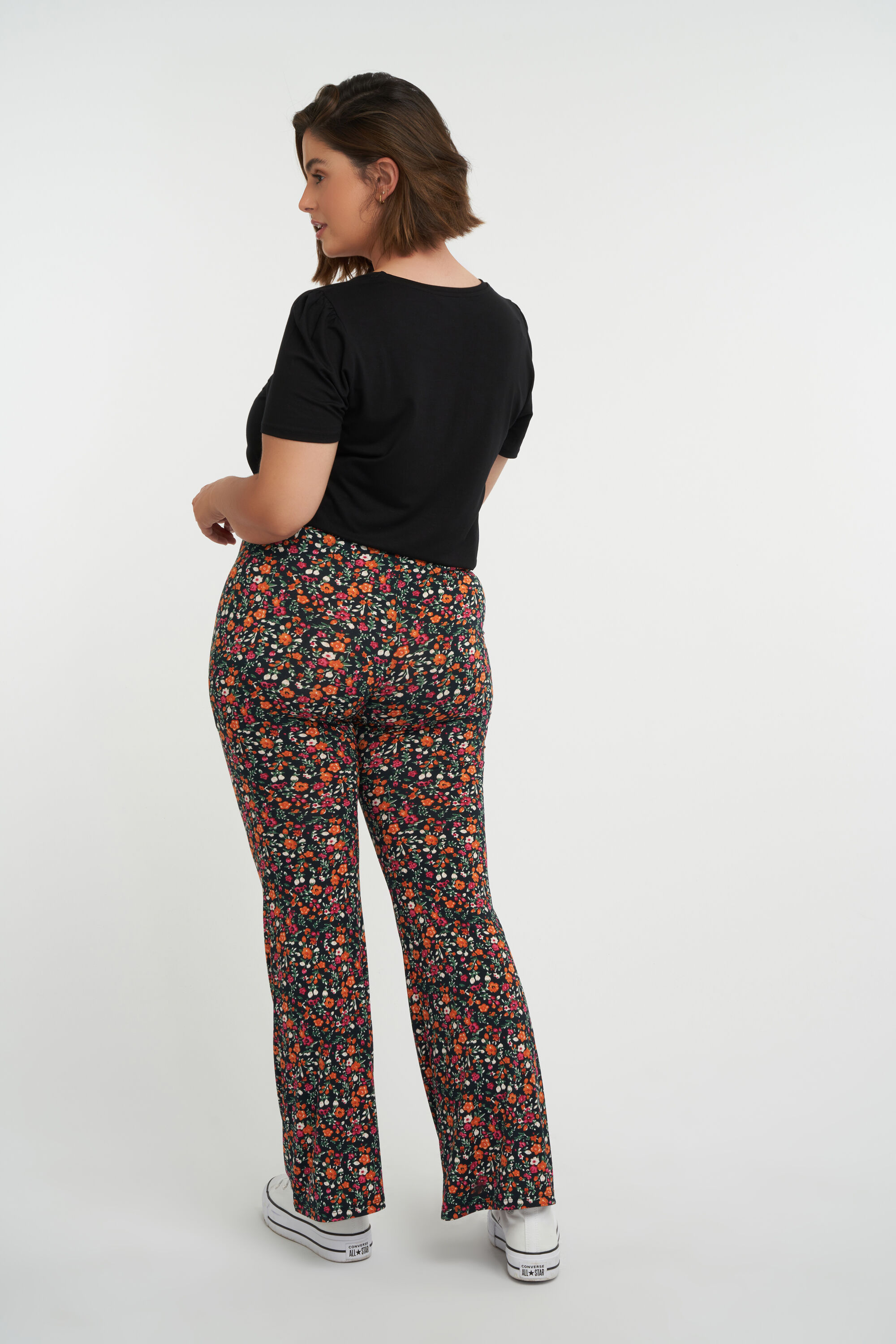 Ausgestellte Leggings mit Blumen-Print  image number 4