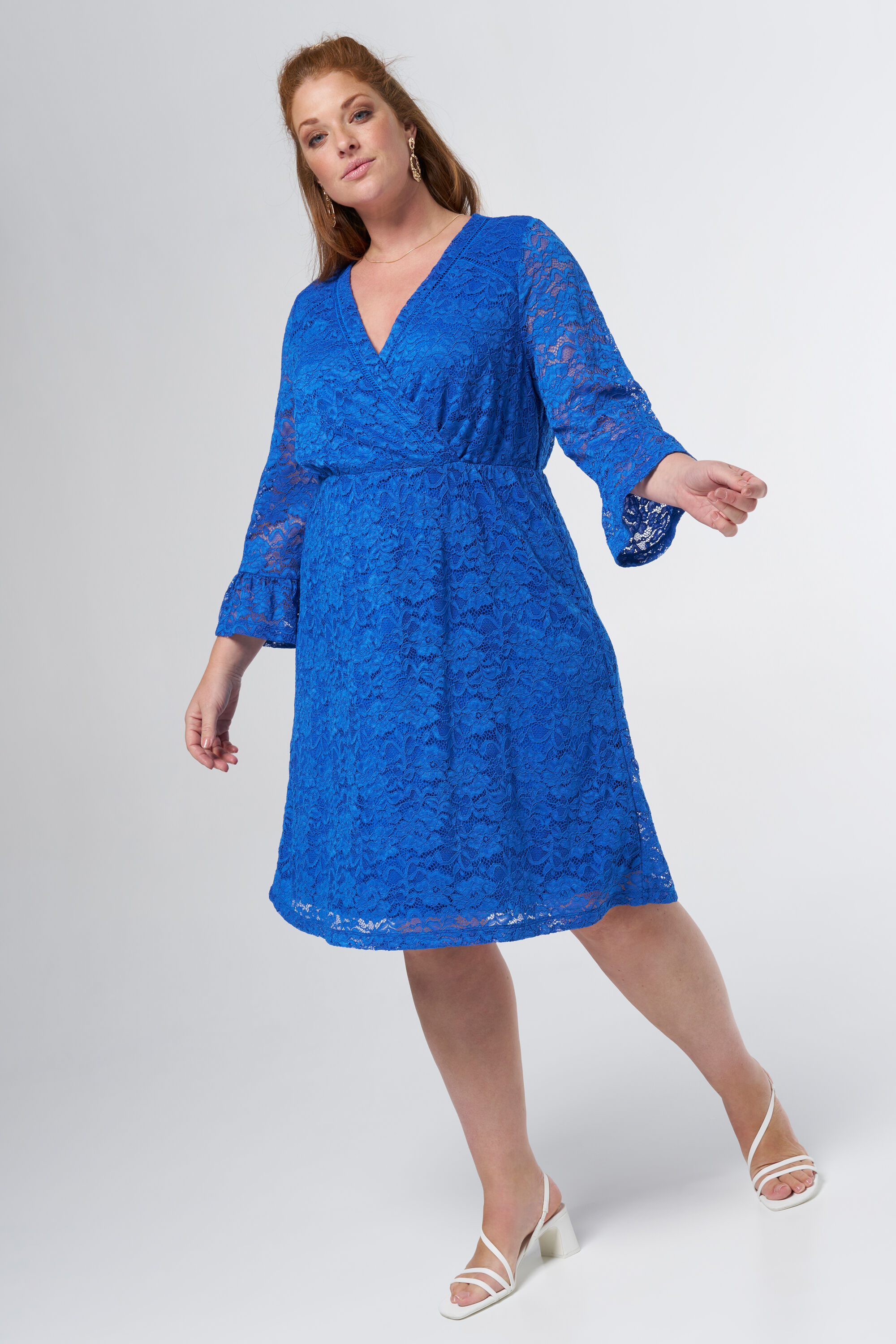 Midikleid aus Spitze image number 5