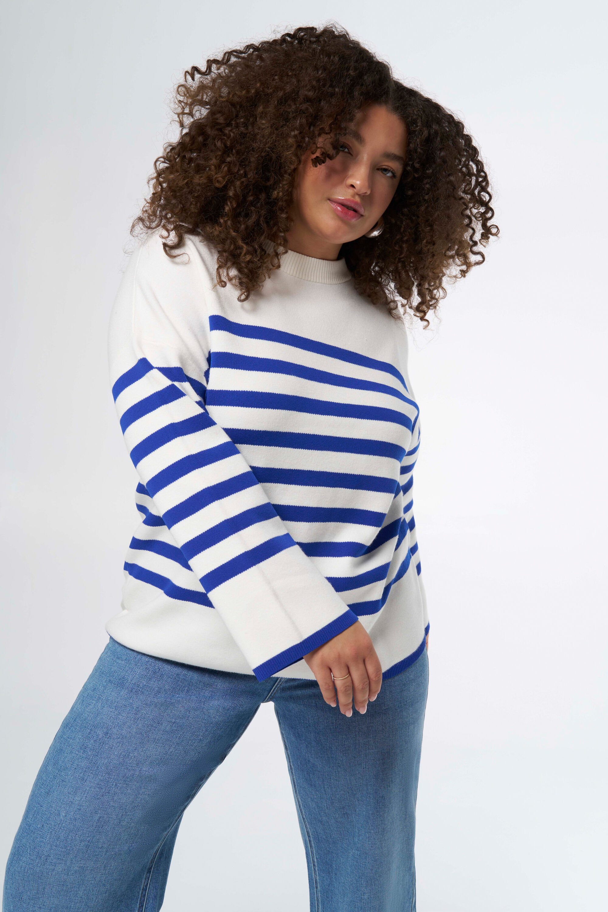 Gestreifter Strickpullover image number 5