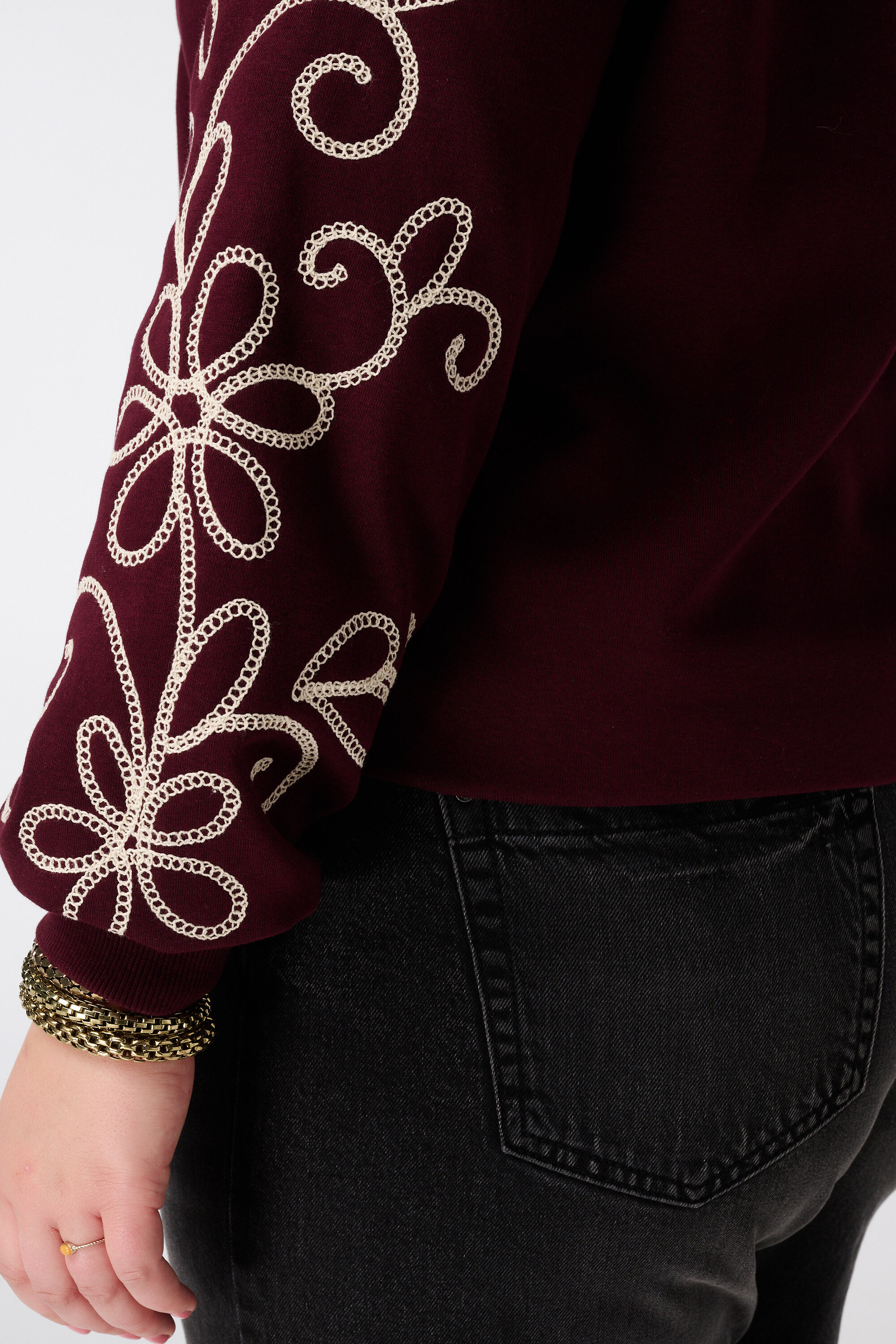 Pullover mit Stickdetails image number 6