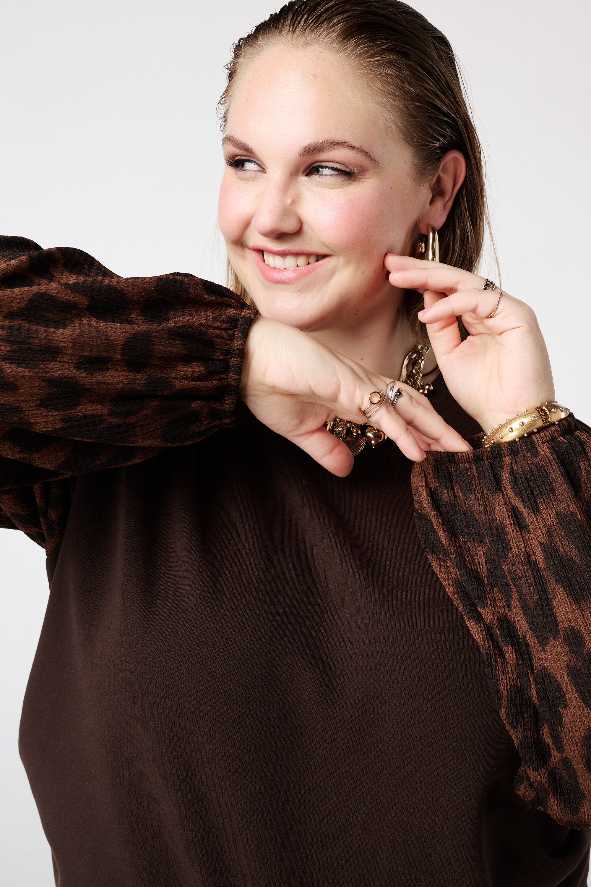 Sweatshirt mit Ballon&auml;rmeln und Aufdruck image number 4