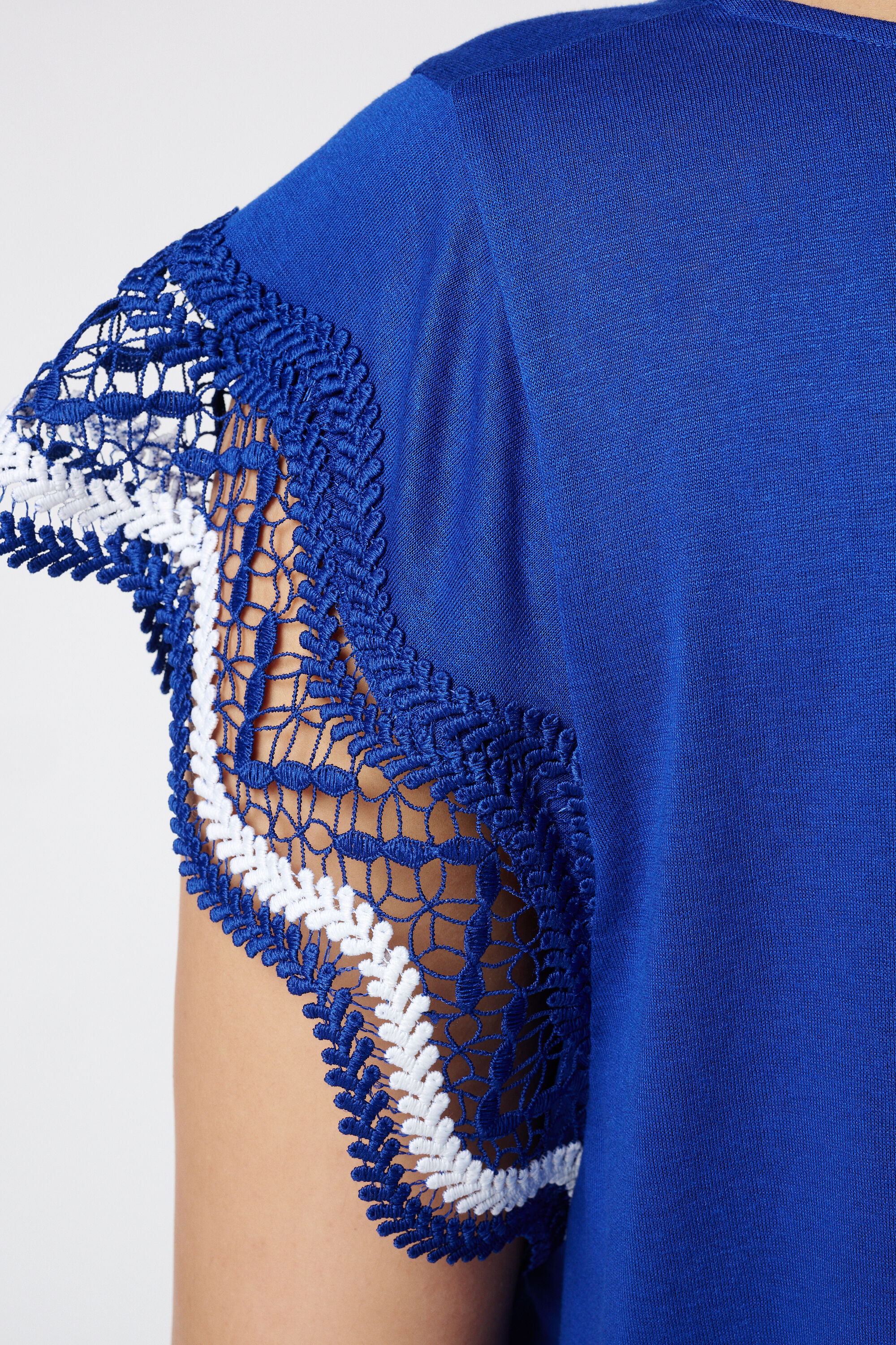 T-Shirt mit H&auml;keldetail  image number 6