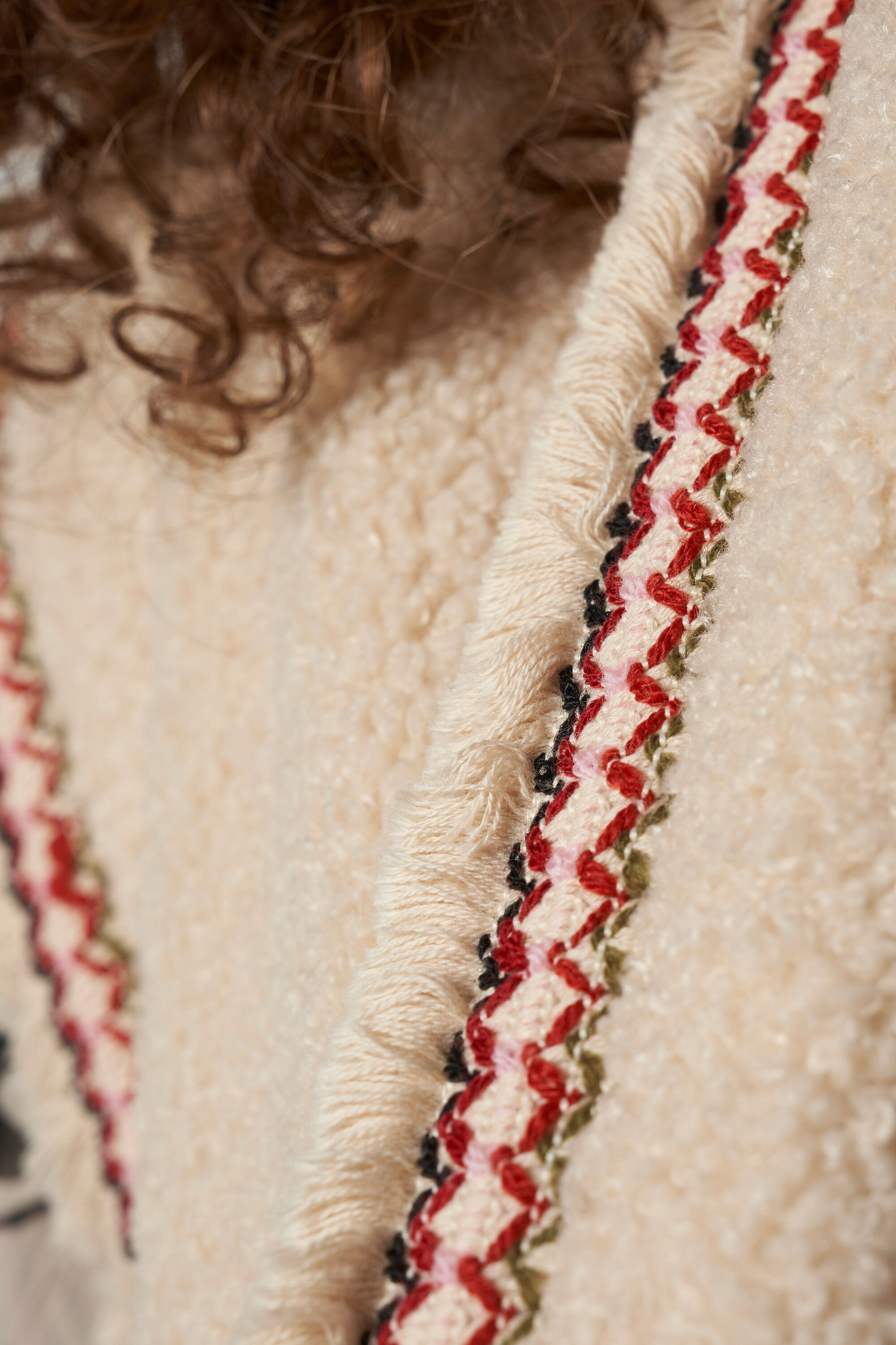 Teddyweste mit Details image number 4