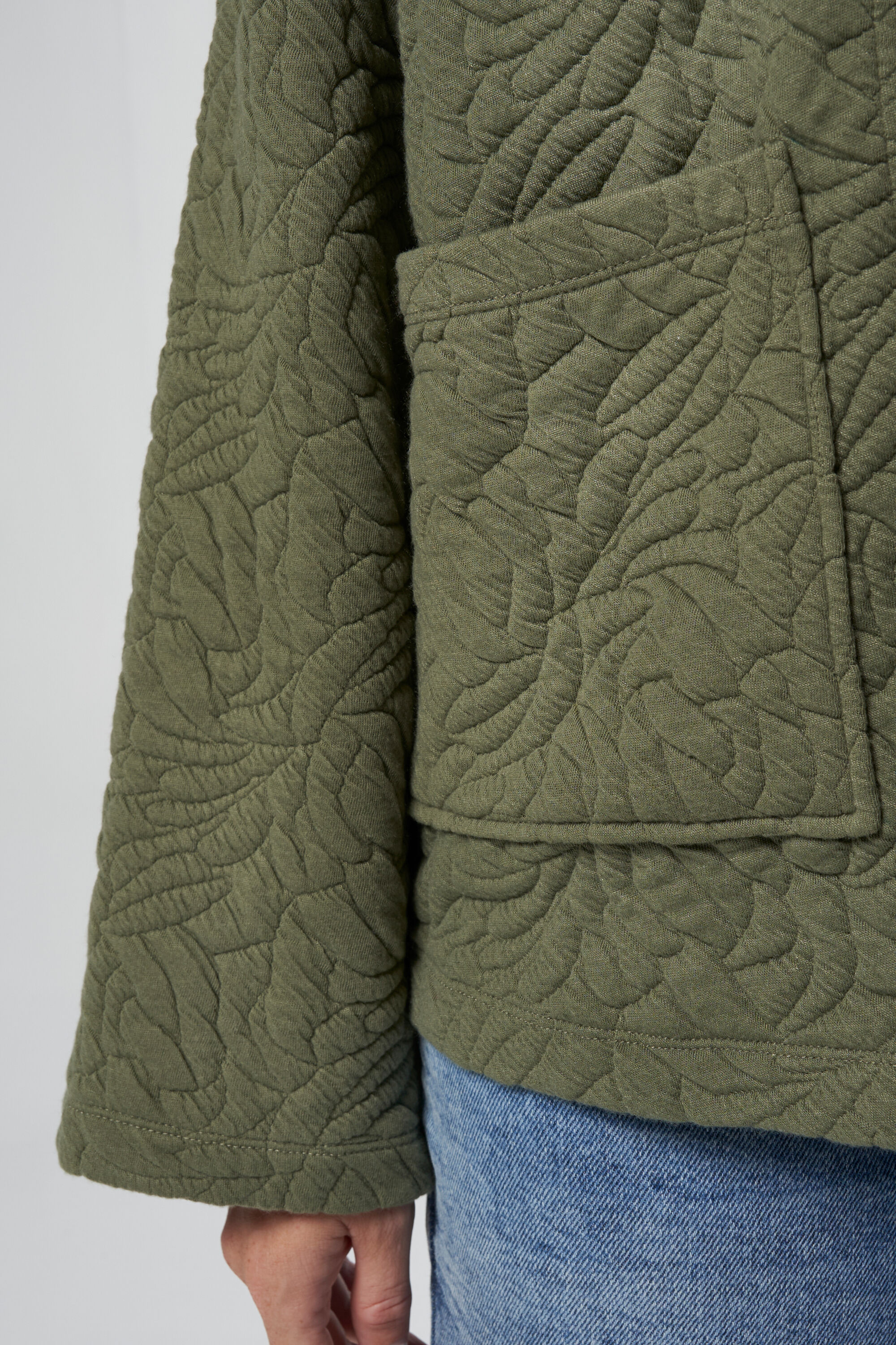 Gepolsterte Jacke mit Taschen image number 4