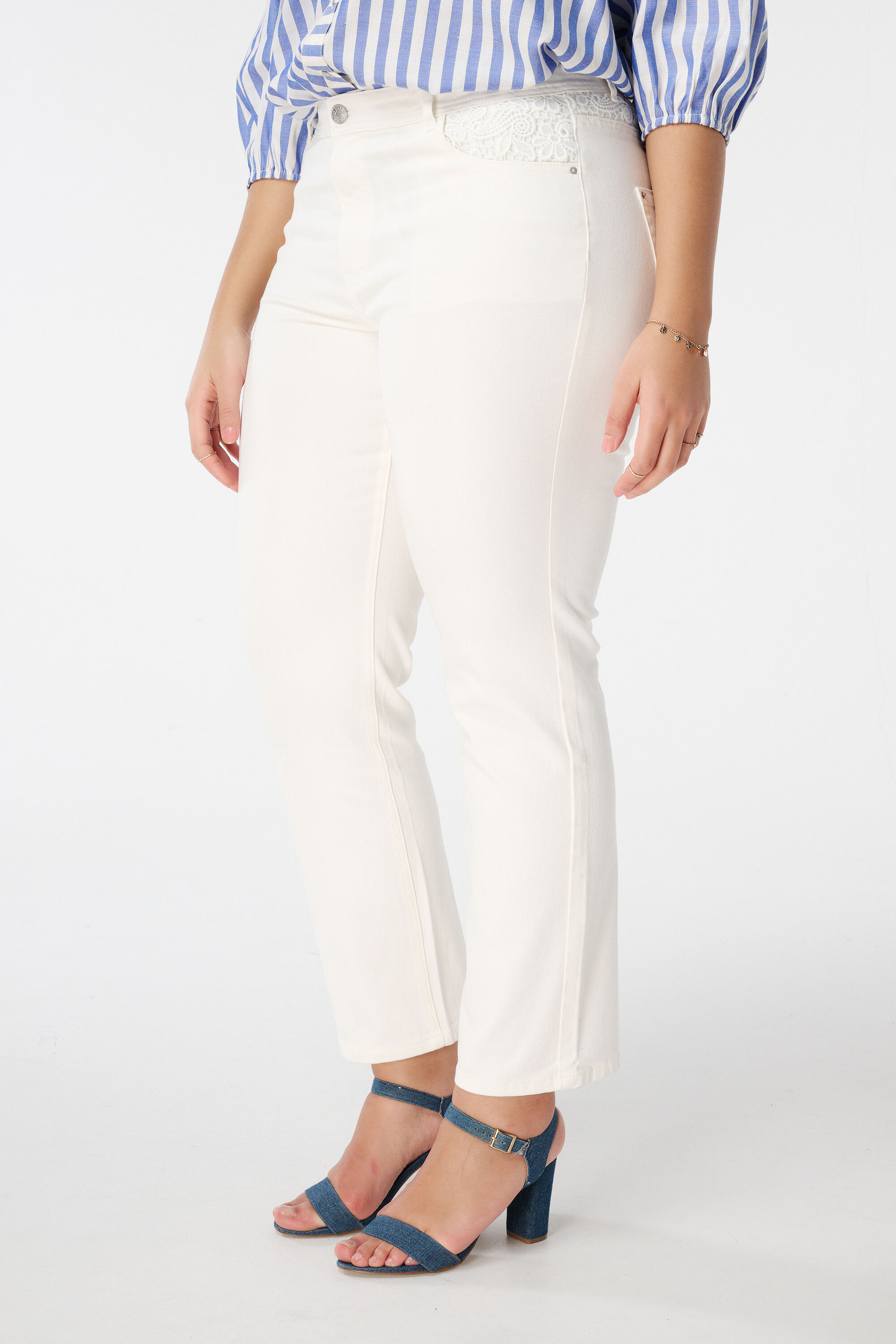 Straight-Leg-Jeans mit Stickerei image number 5