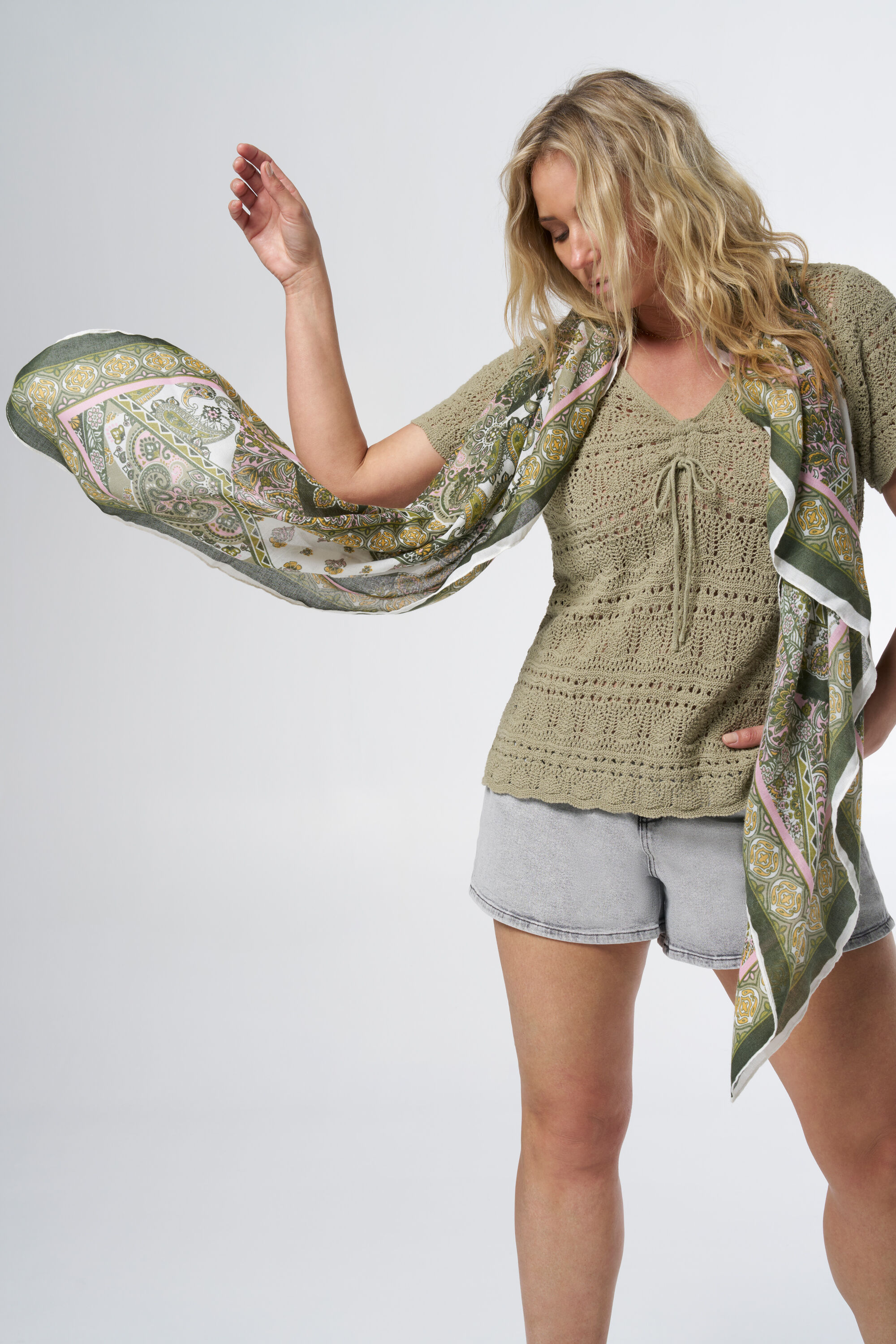 Schal mit Print  image number 2