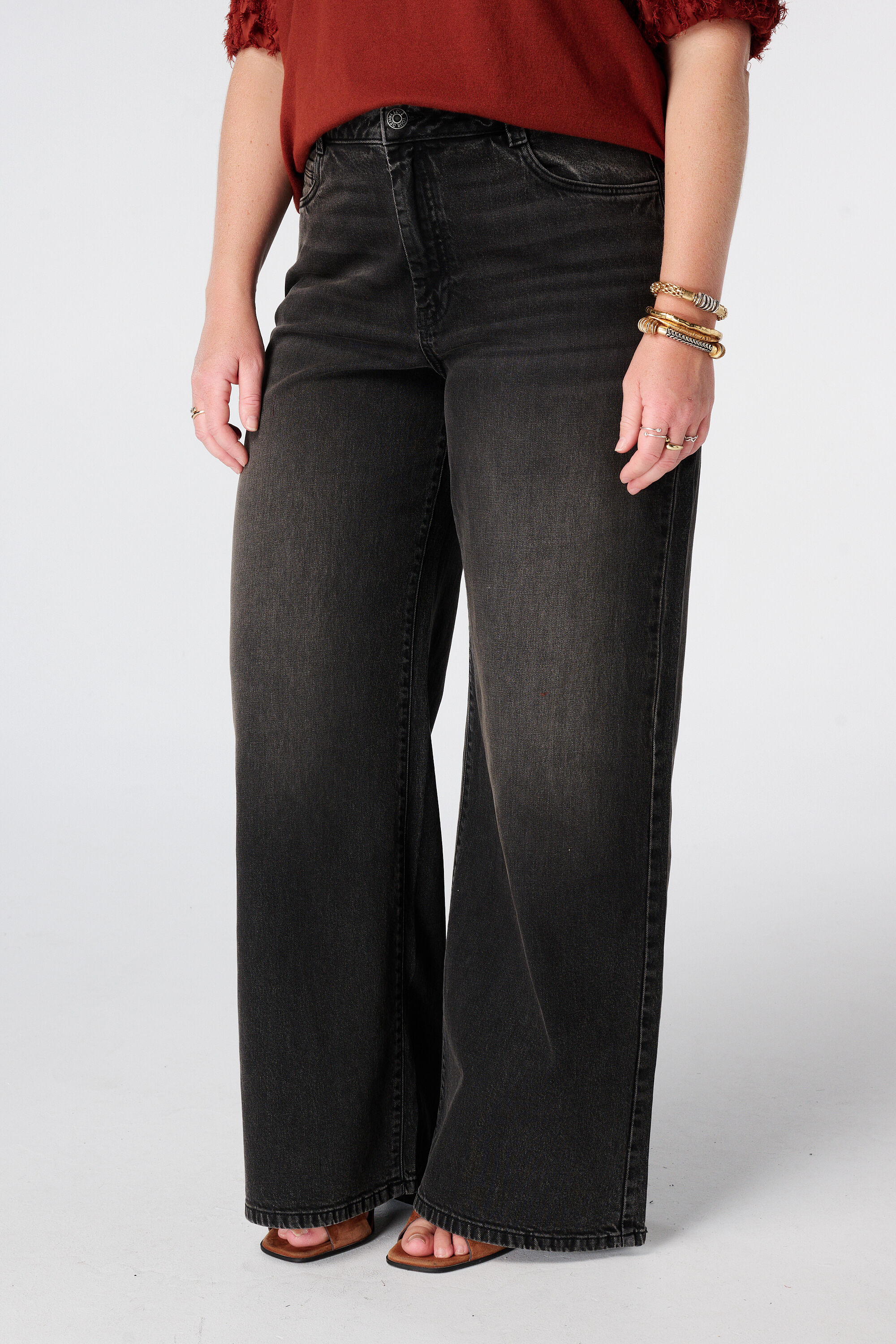 Weite Jeans mit hoher Taille image number 5
