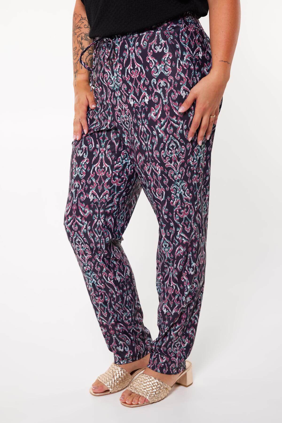 Hose aus Reisestoff  image number 6