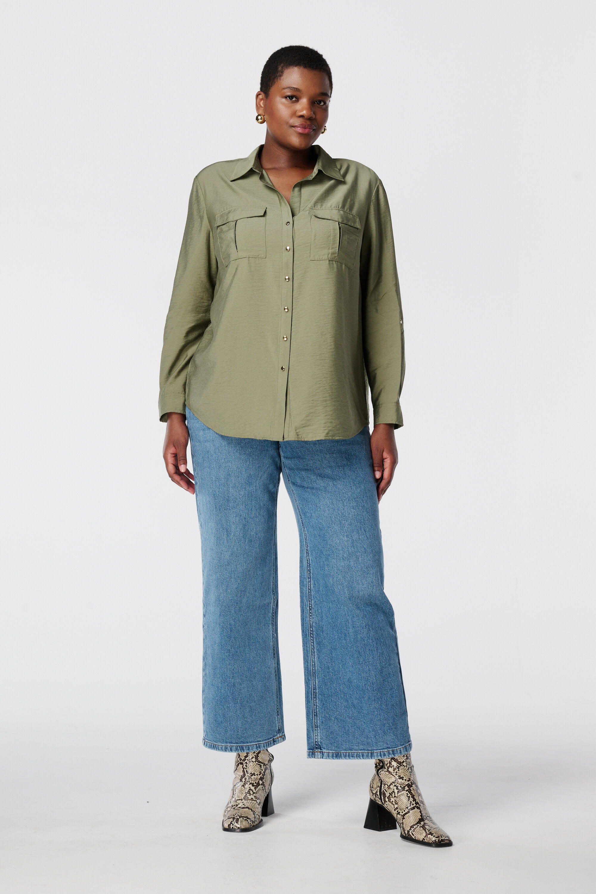 Bluse mit Taschen  image number 5