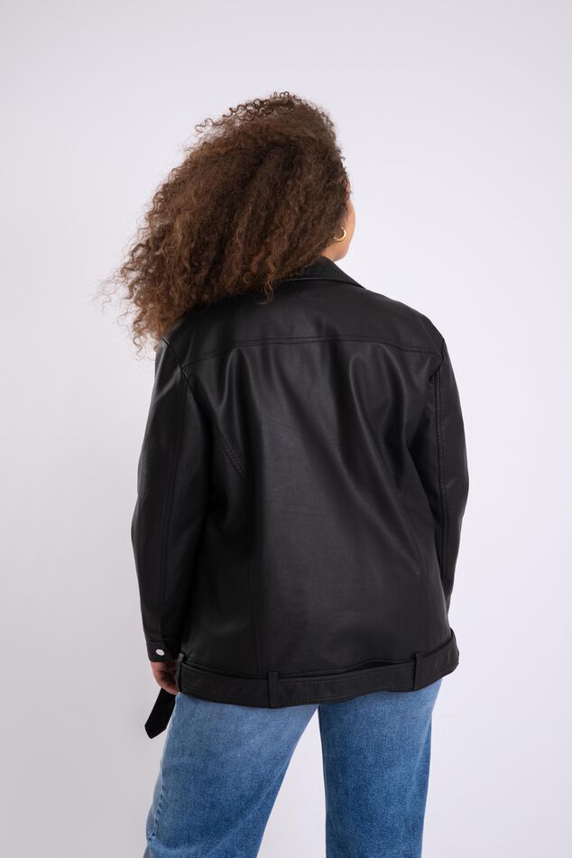 Übergroße Kunstleder-Bikerjacke image number 3