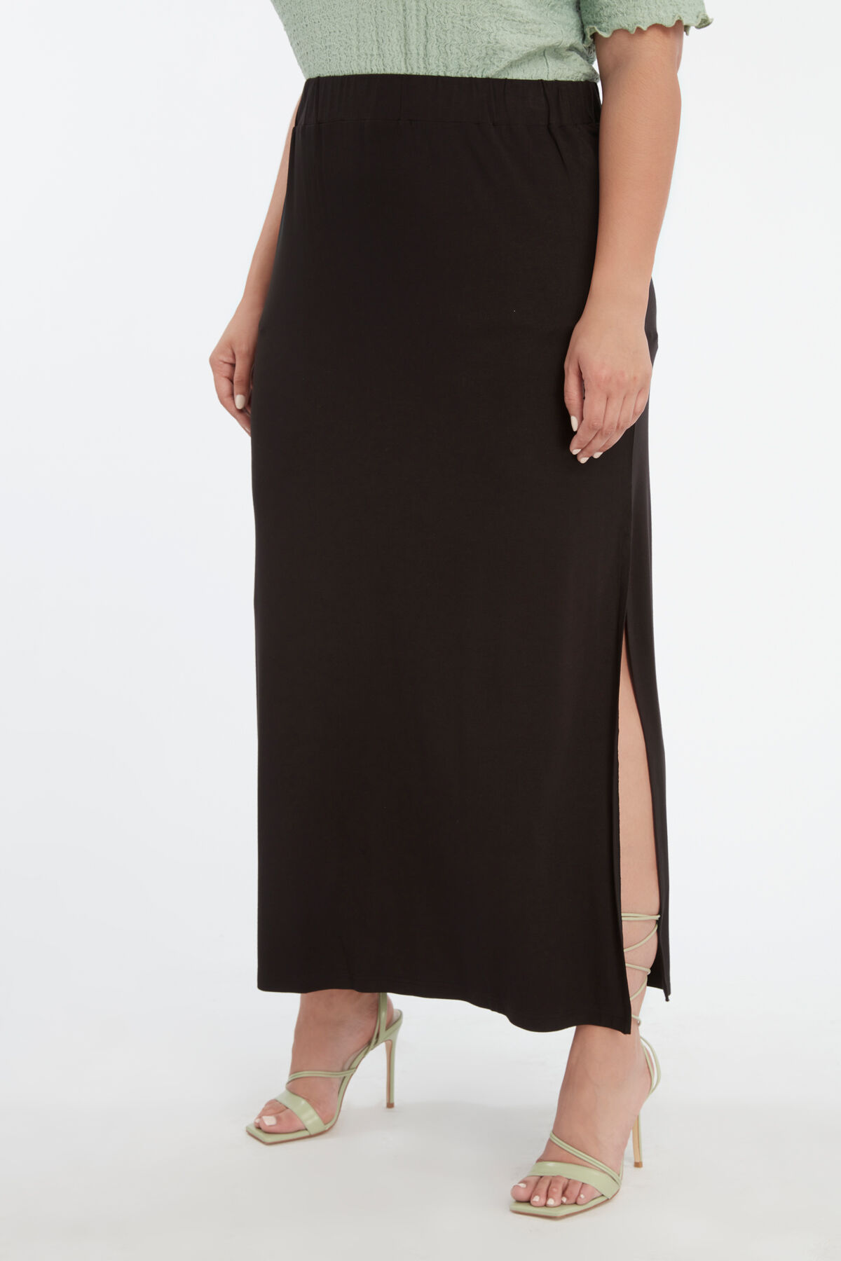 Langer, einfarbiger Rock mit Schlitz image number 3