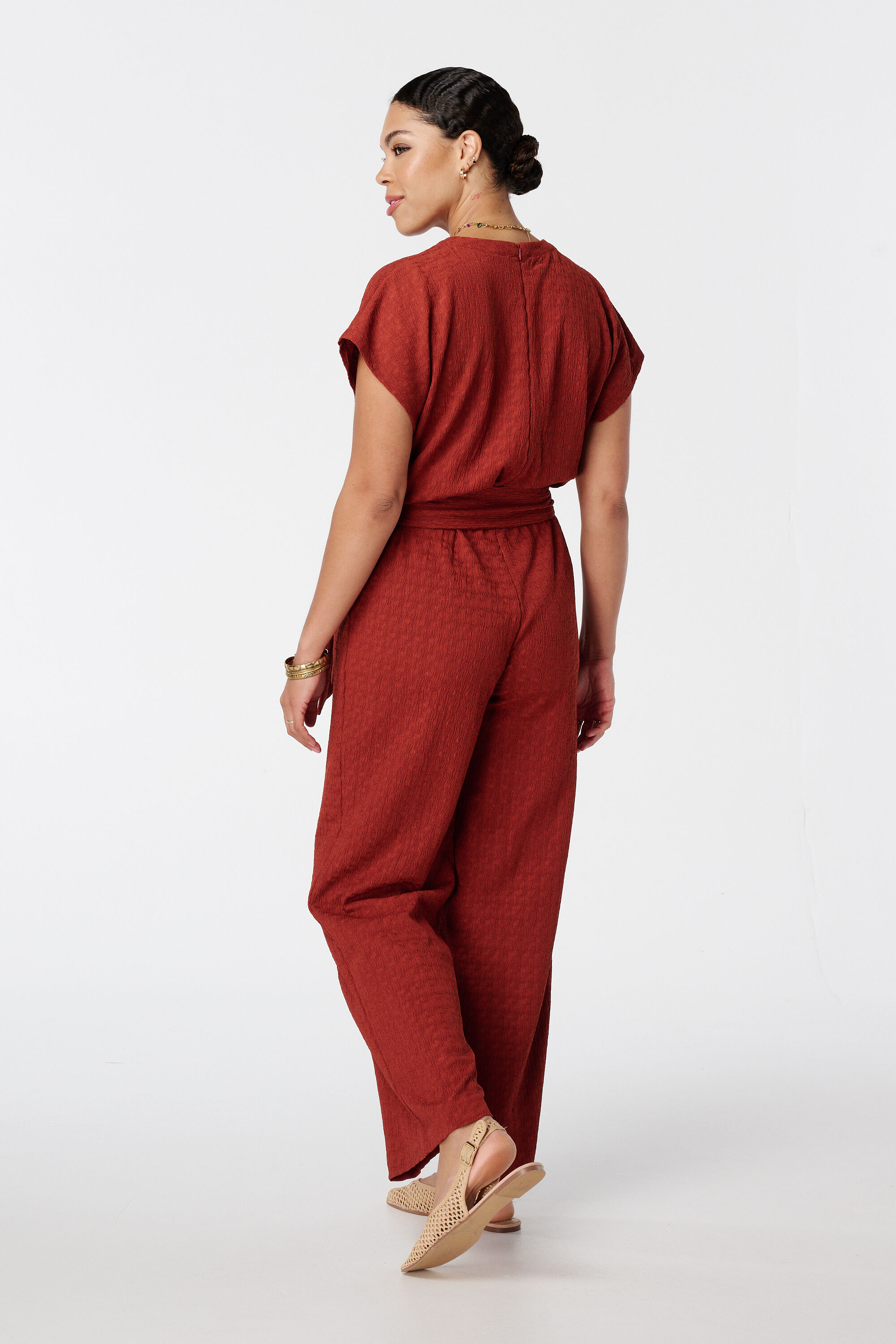 Jumpsuit mit weitem Bein  image number 1