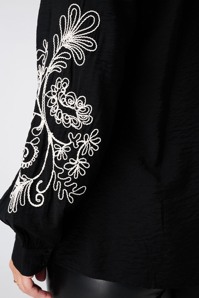 Bluse mit Stickerei auf den Ärmeln image number 6