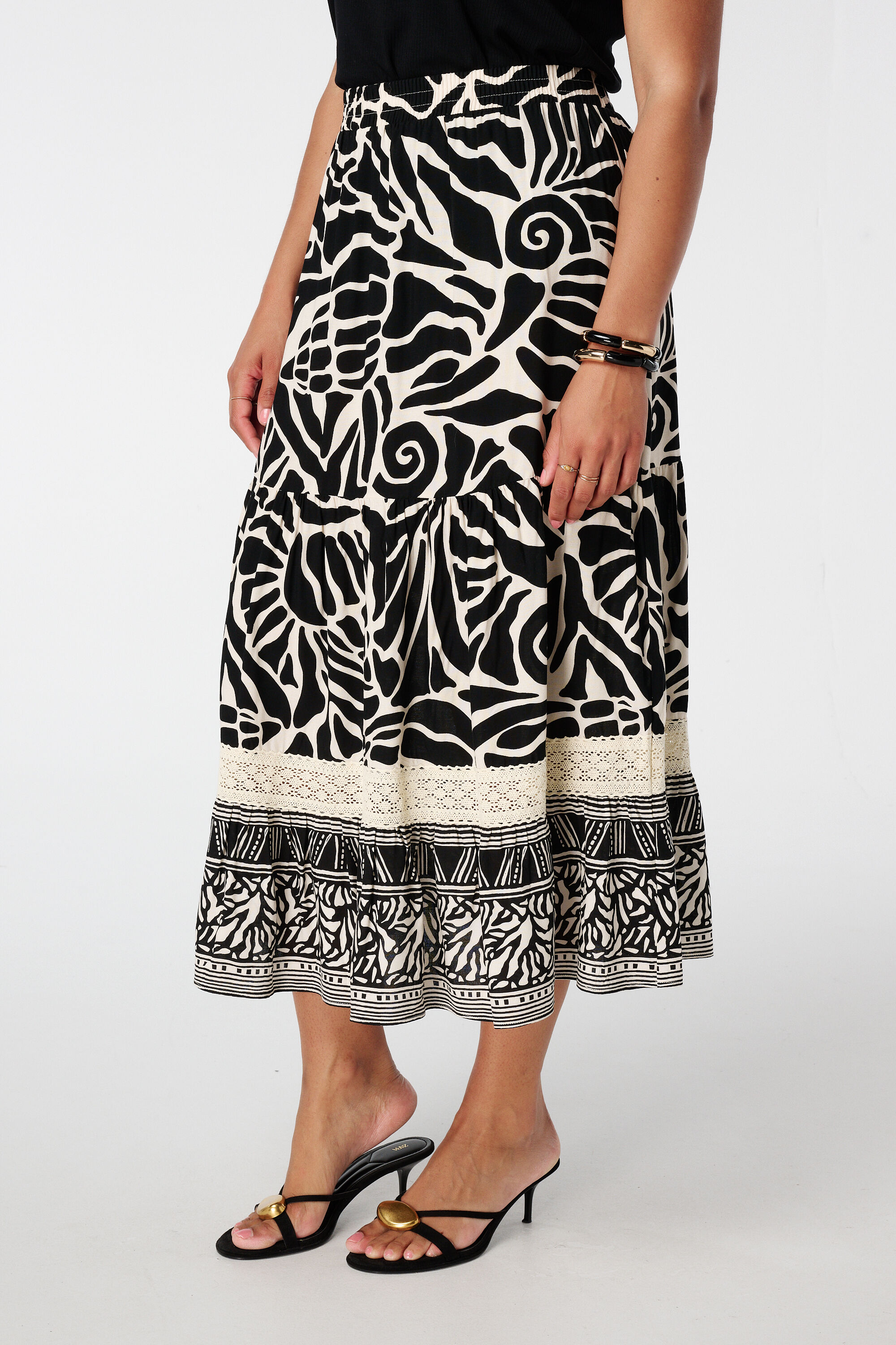 Rock mit Print und Spitzenverzierungen  image number 5