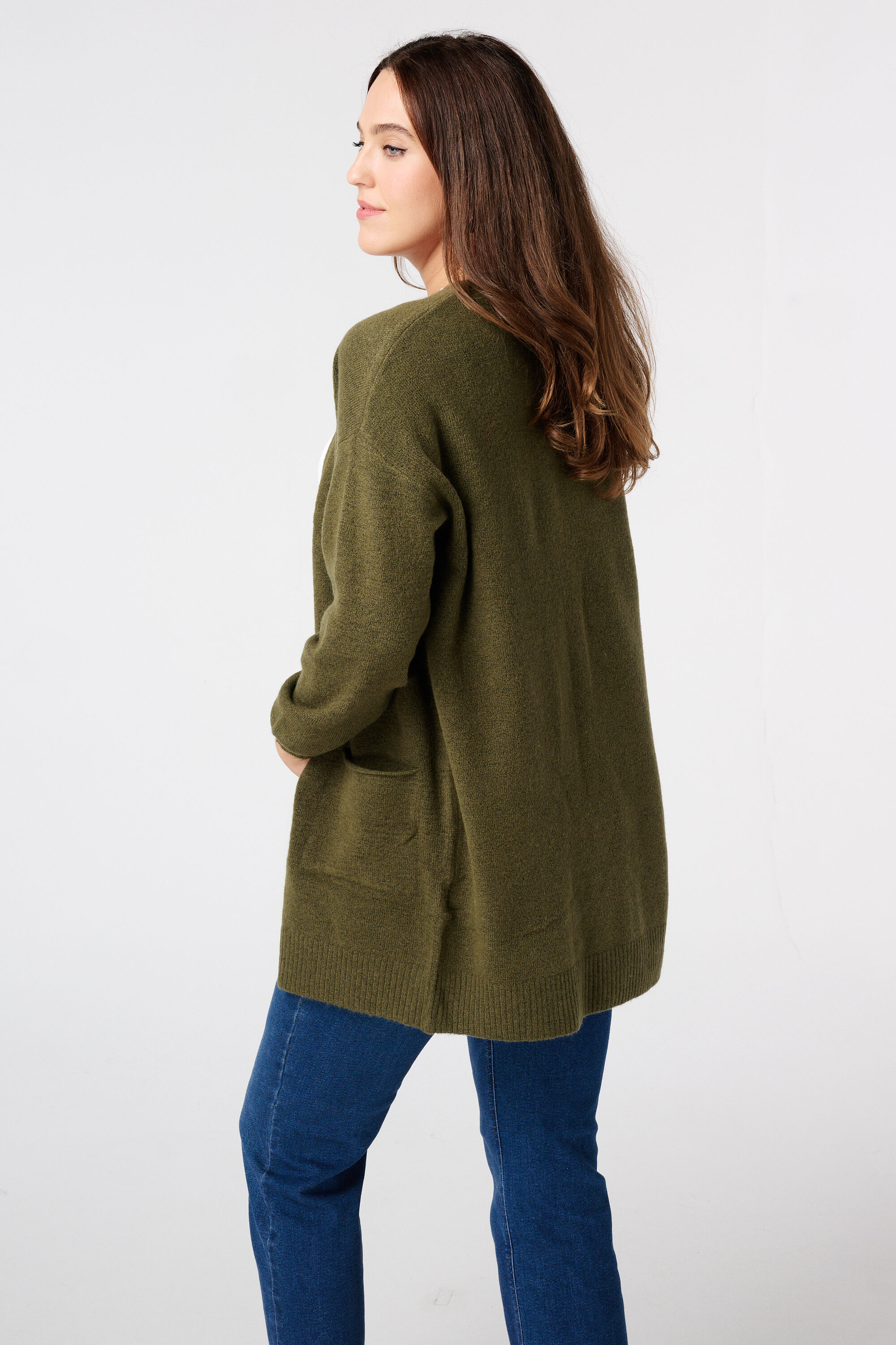 Mittellange Strickjacke mit Eingrifftaschen image number 3